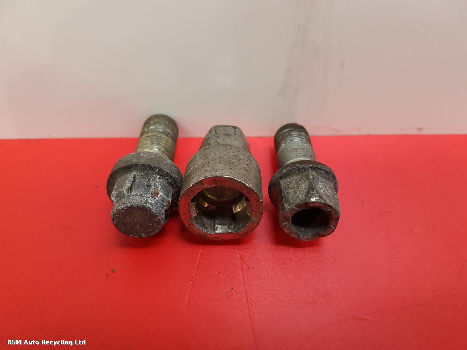 View Auto part Wheel Nut Seat Ibiza 2011