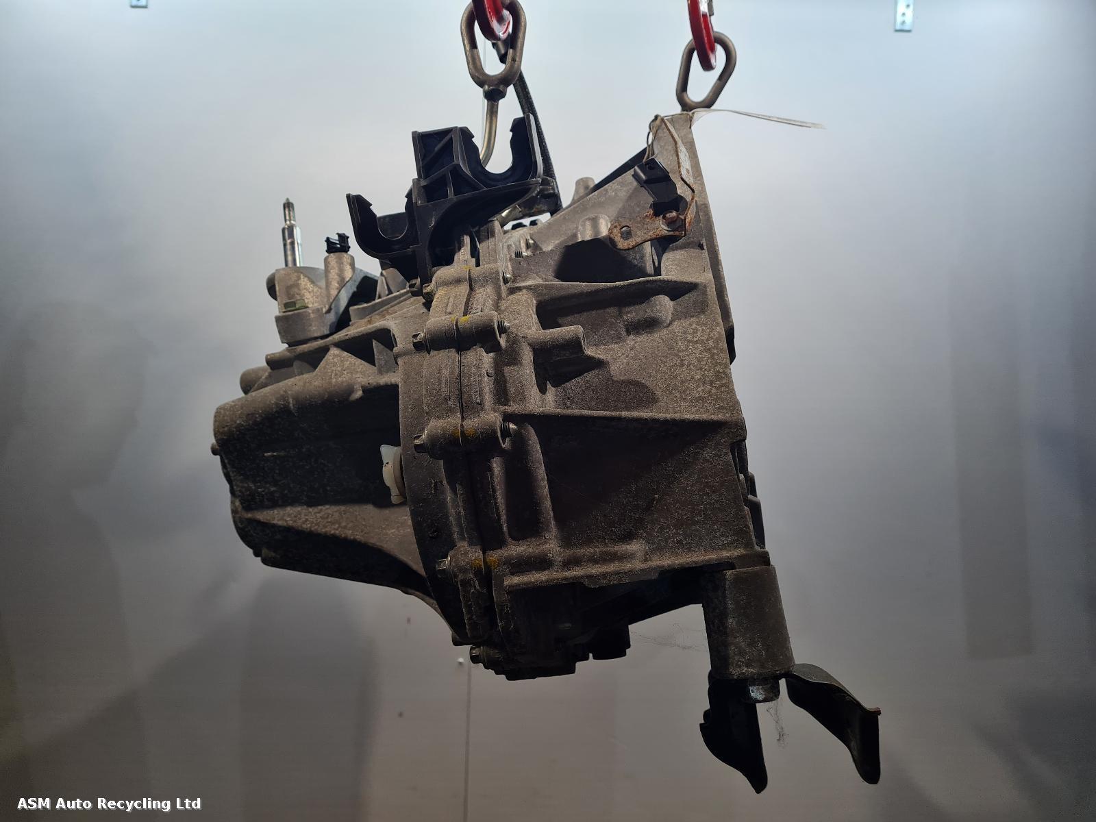 View Auto part Gearbox Nissan Juke 2021