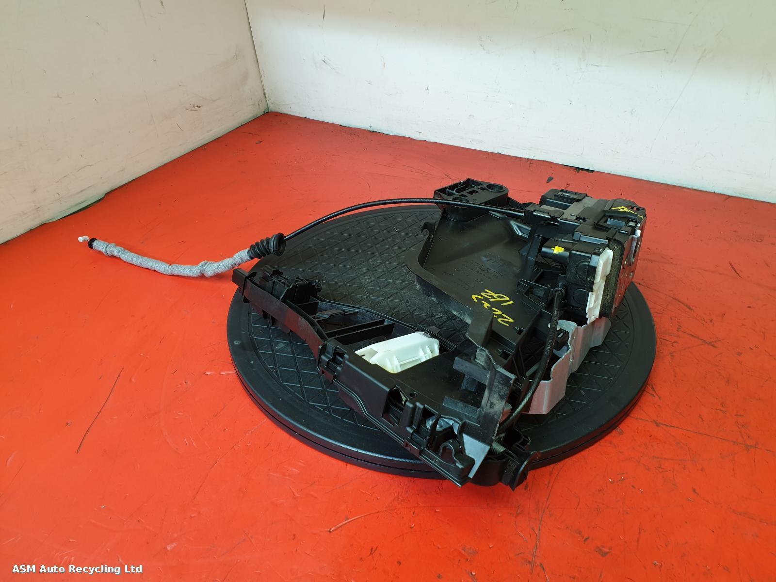 View Auto part Door Lock Assembly Volvo Xc40 2020