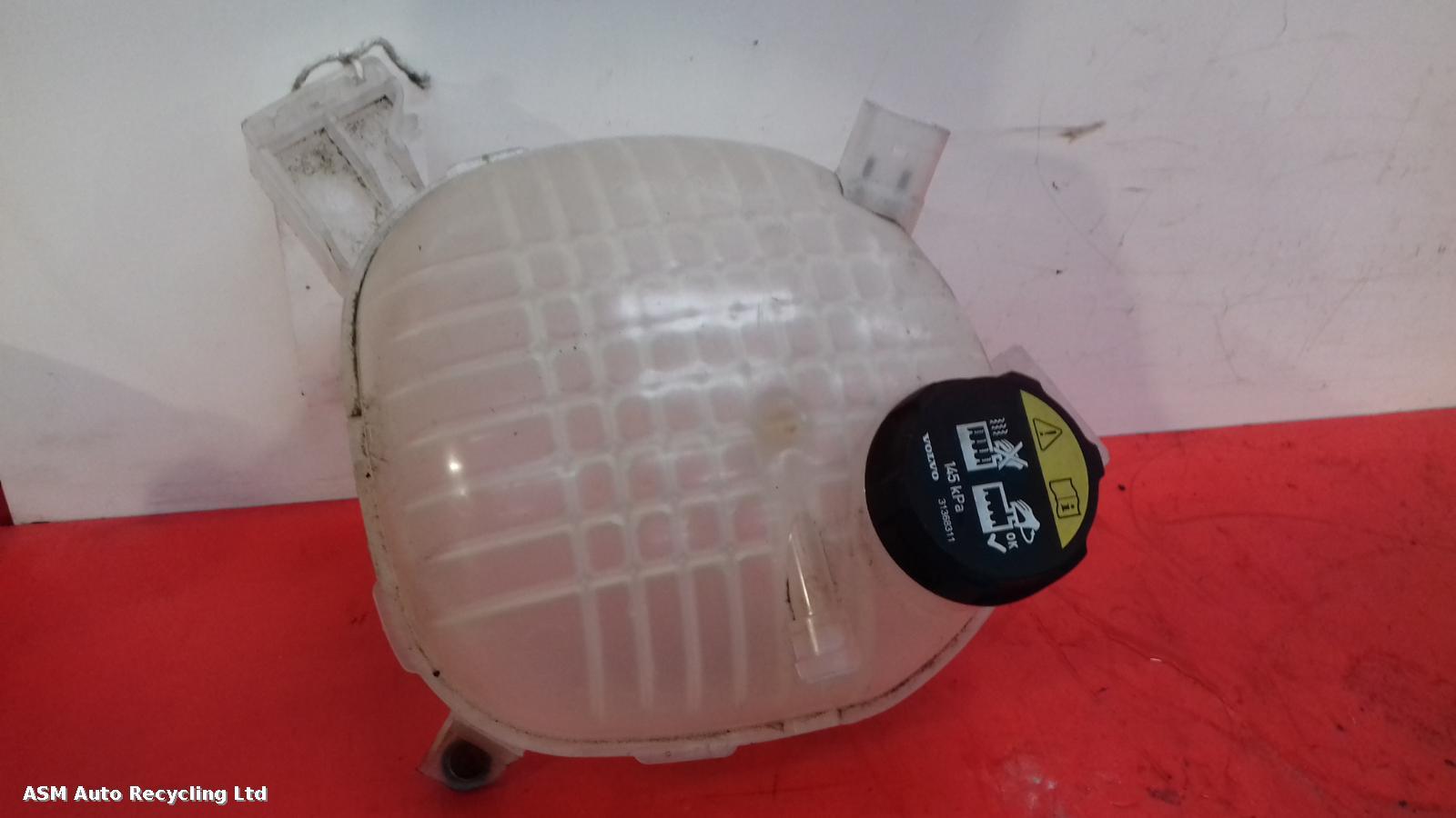 View Auto part Overflow Bottle Volvo Xc40 2020