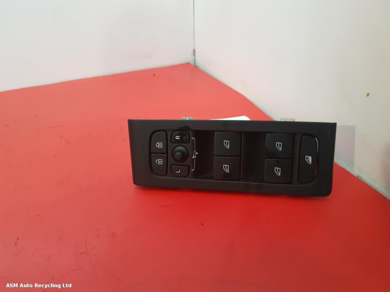 View Auto part Elect. Window Switch Volvo Xc40 2020
