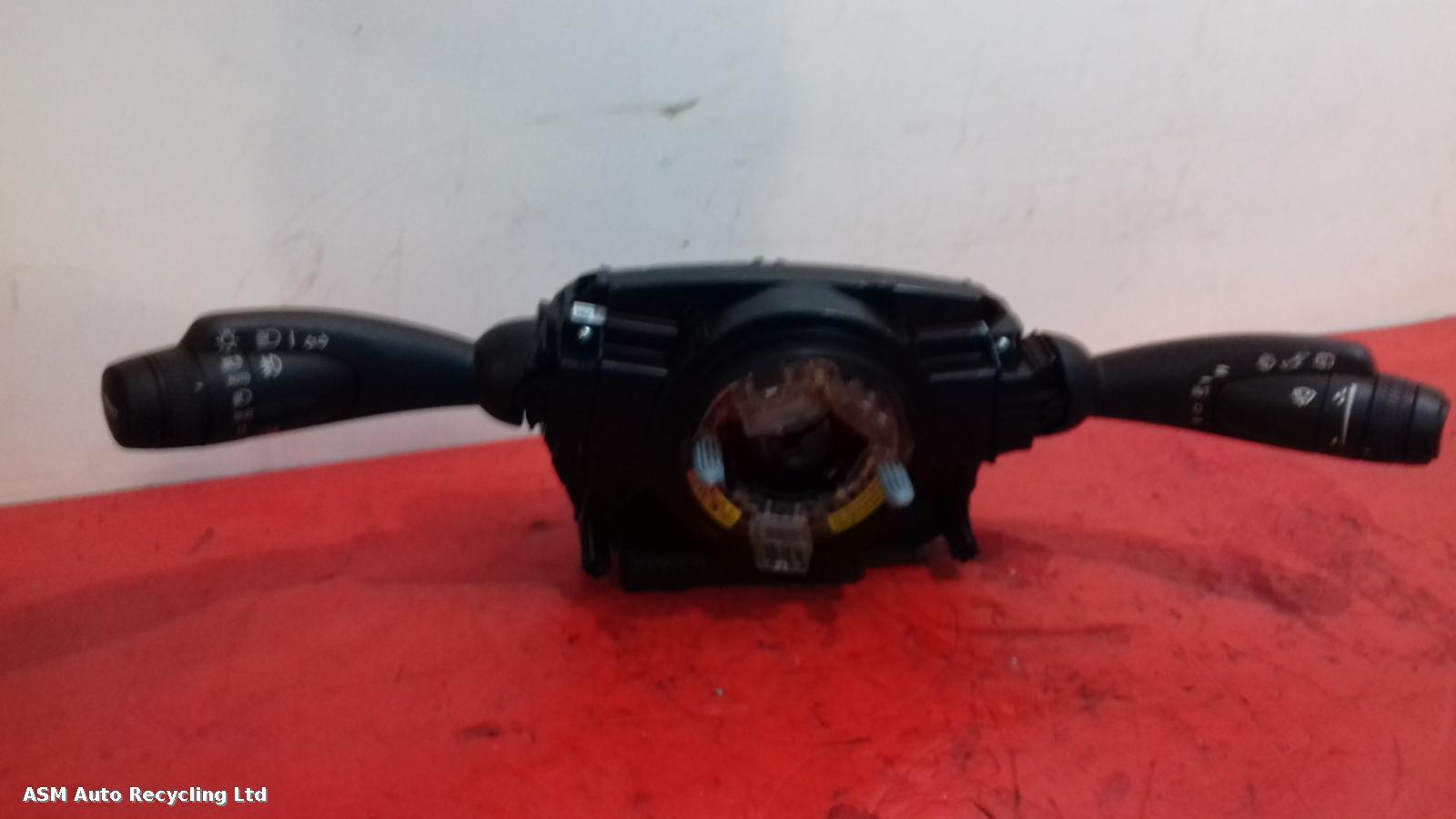 View Auto part Combination Switch Volvo Xc40 2020