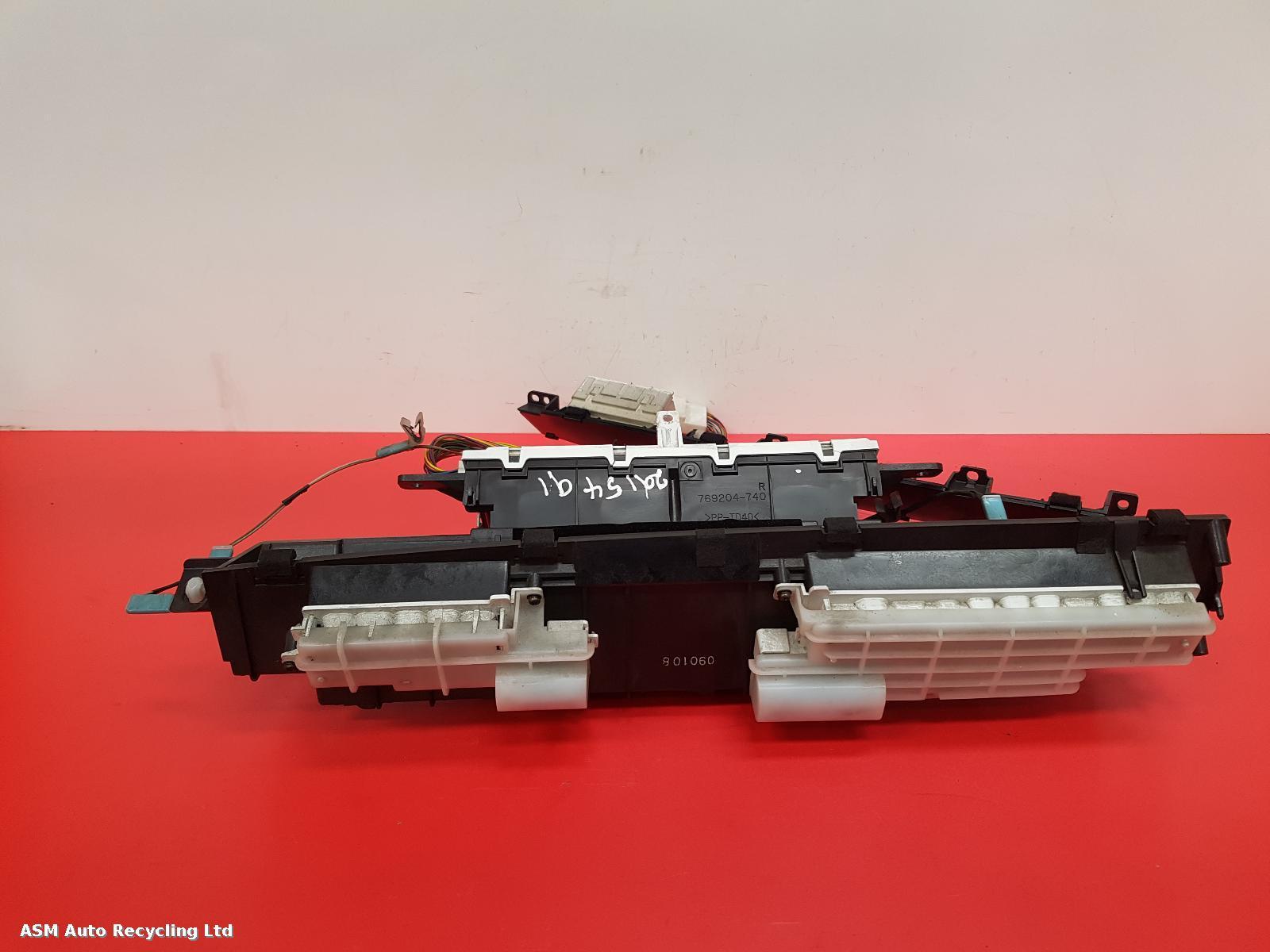View Auto part Speedometer Toyota Prius 2009
