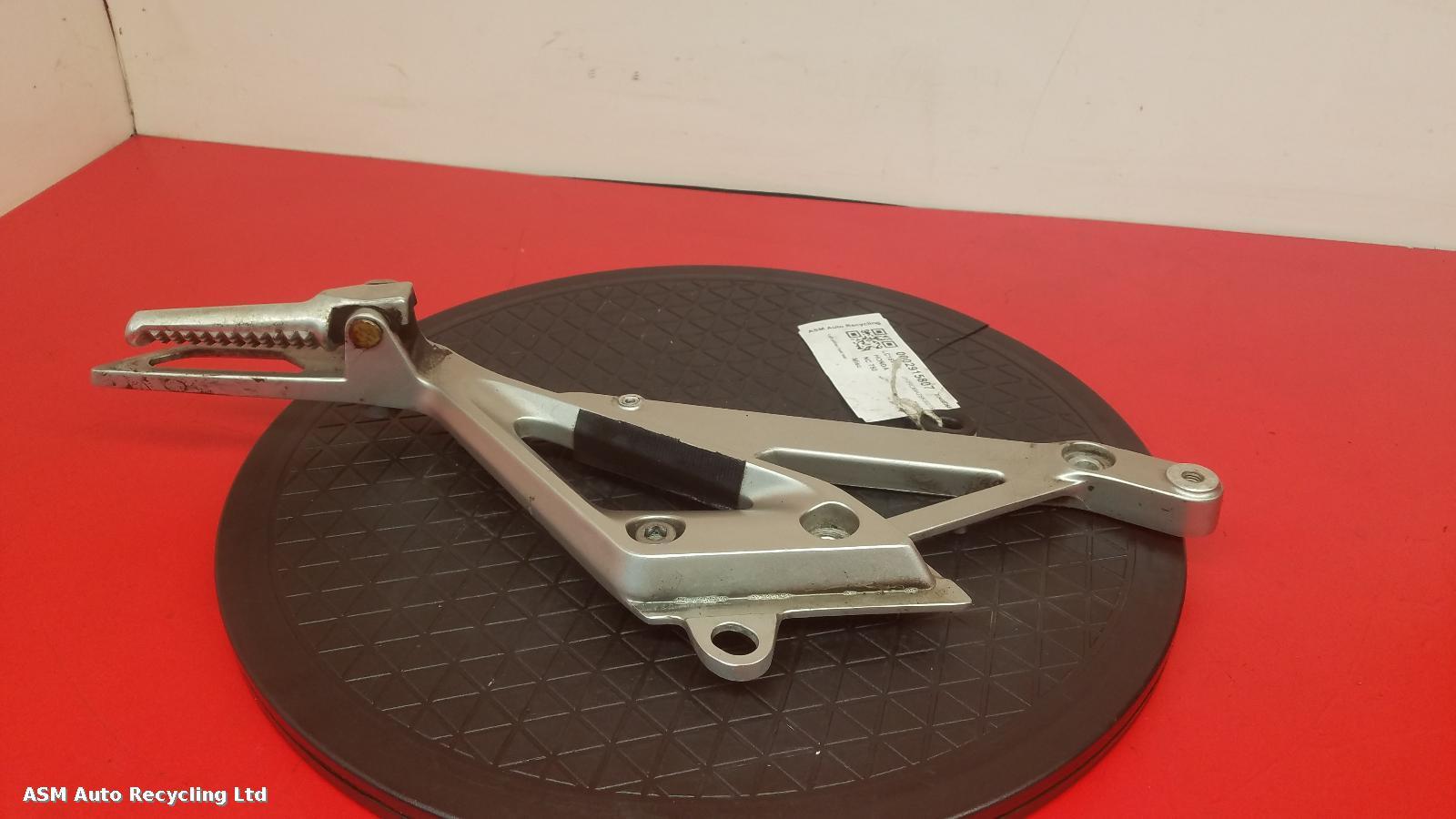 View Auto part Footpeg Honda Nc 750 2016