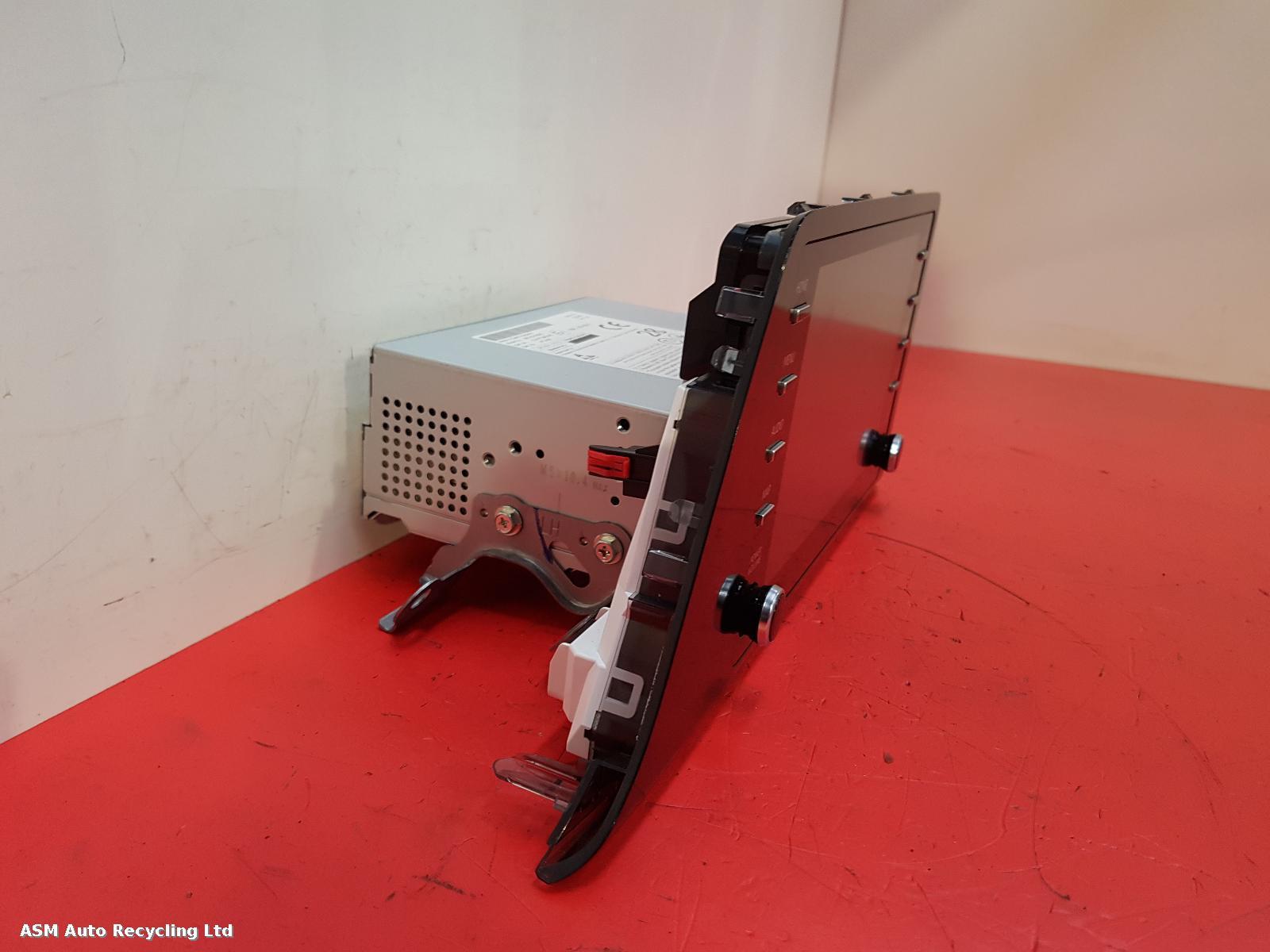 View Auto part Radio Display Toyota C-hr 2021
