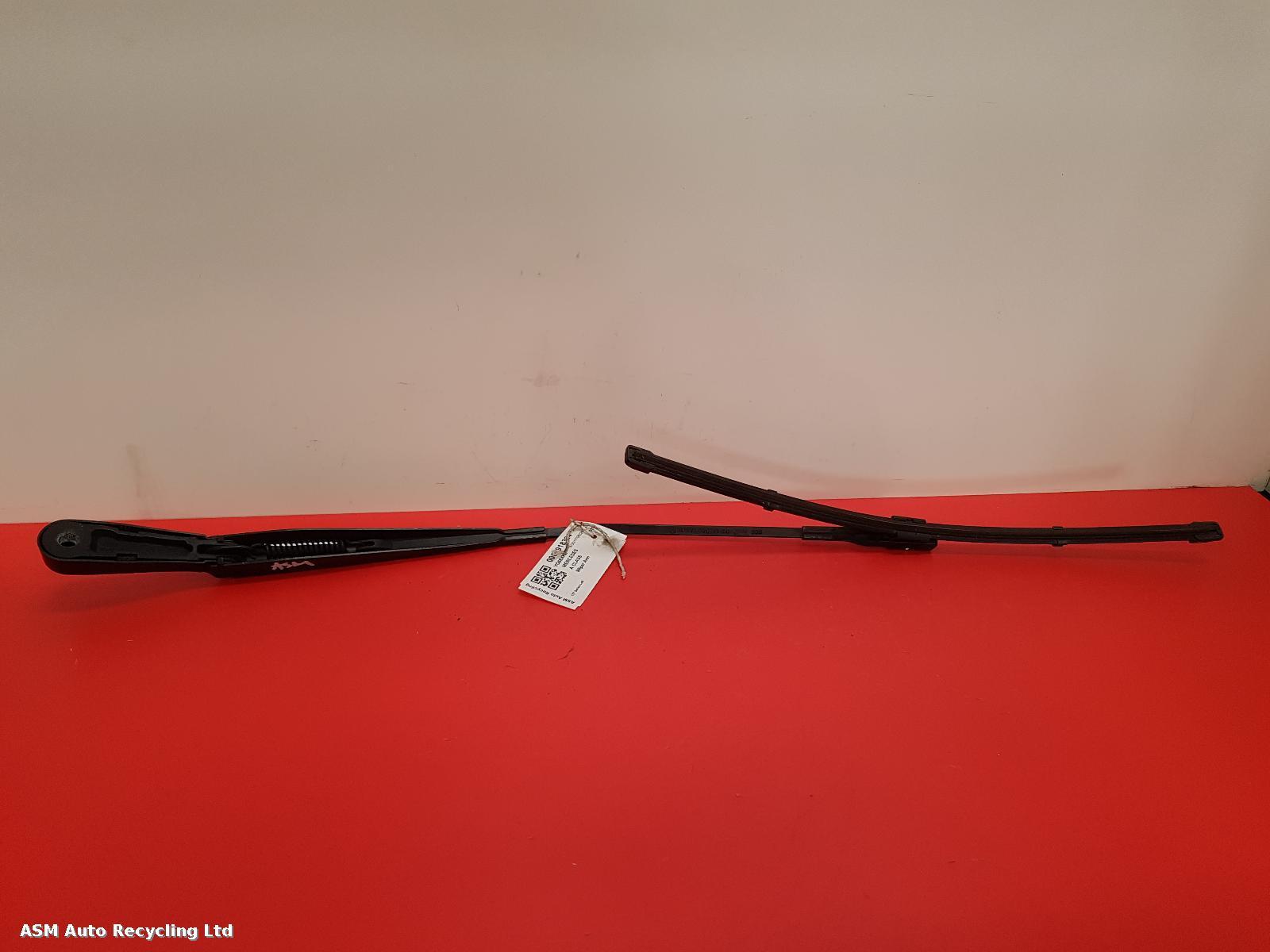 View Auto part Wiper Arm Mercedes A Class 2018