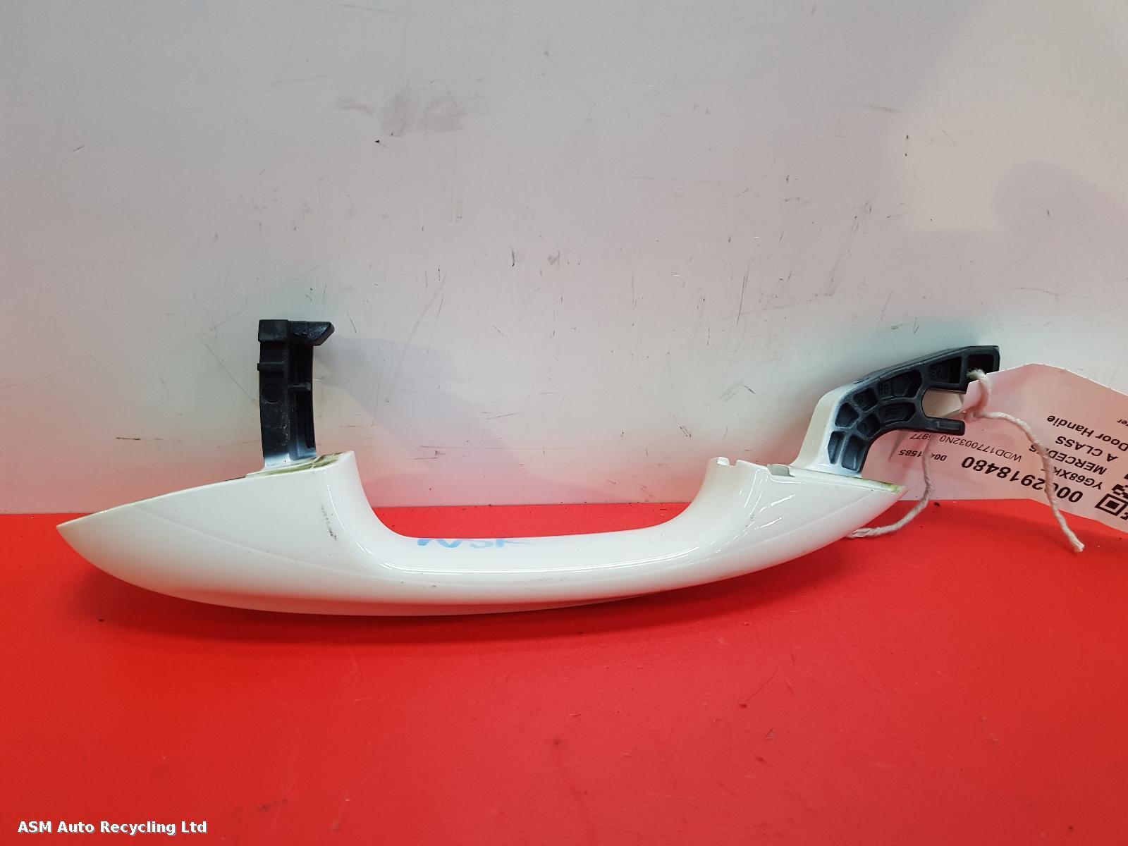 View Auto part Door Handle Mercedes A Class 2018