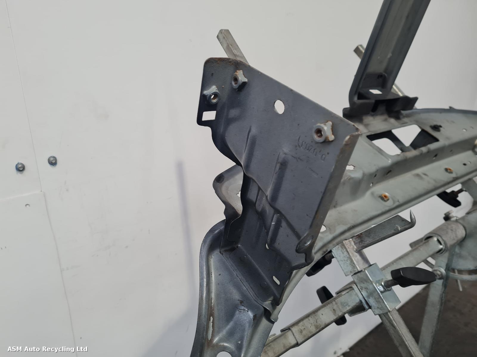 View Auto part Front Panel Dacia Logan 2017