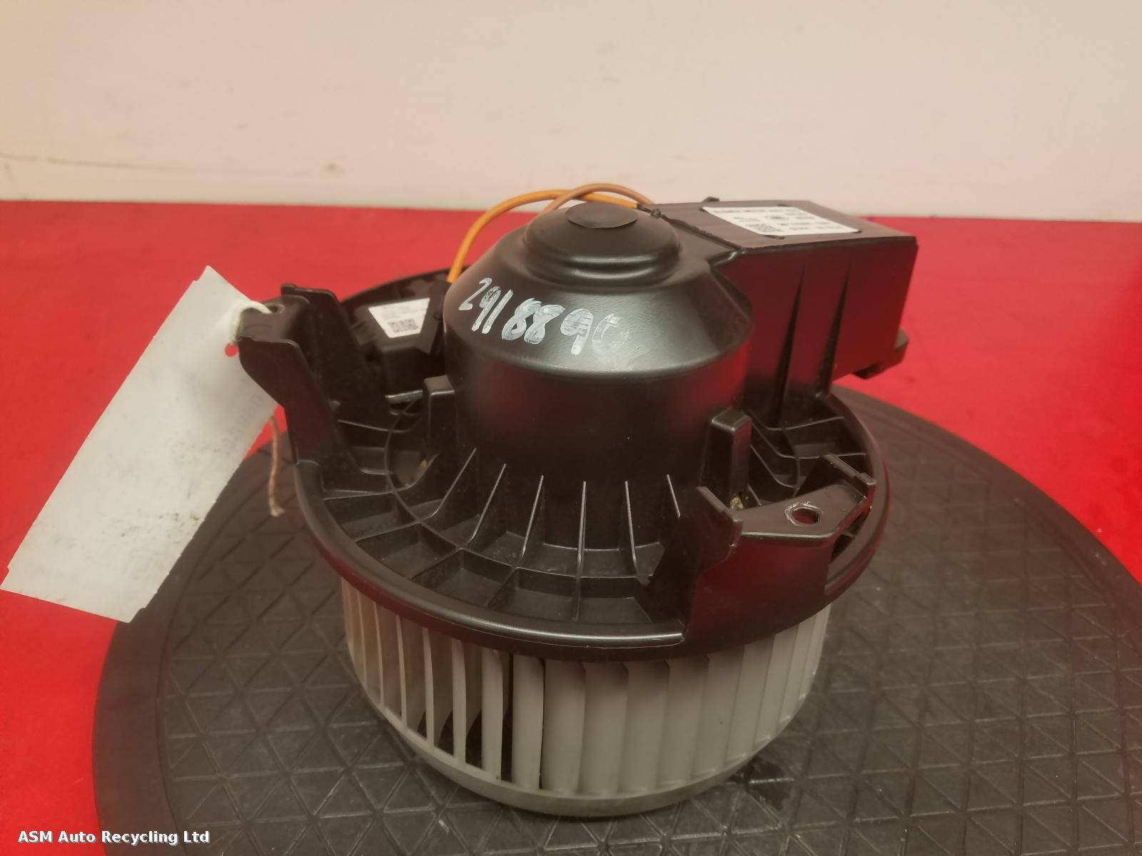 View Auto part Heater Motor/Assembly Jaguar Xe 2016