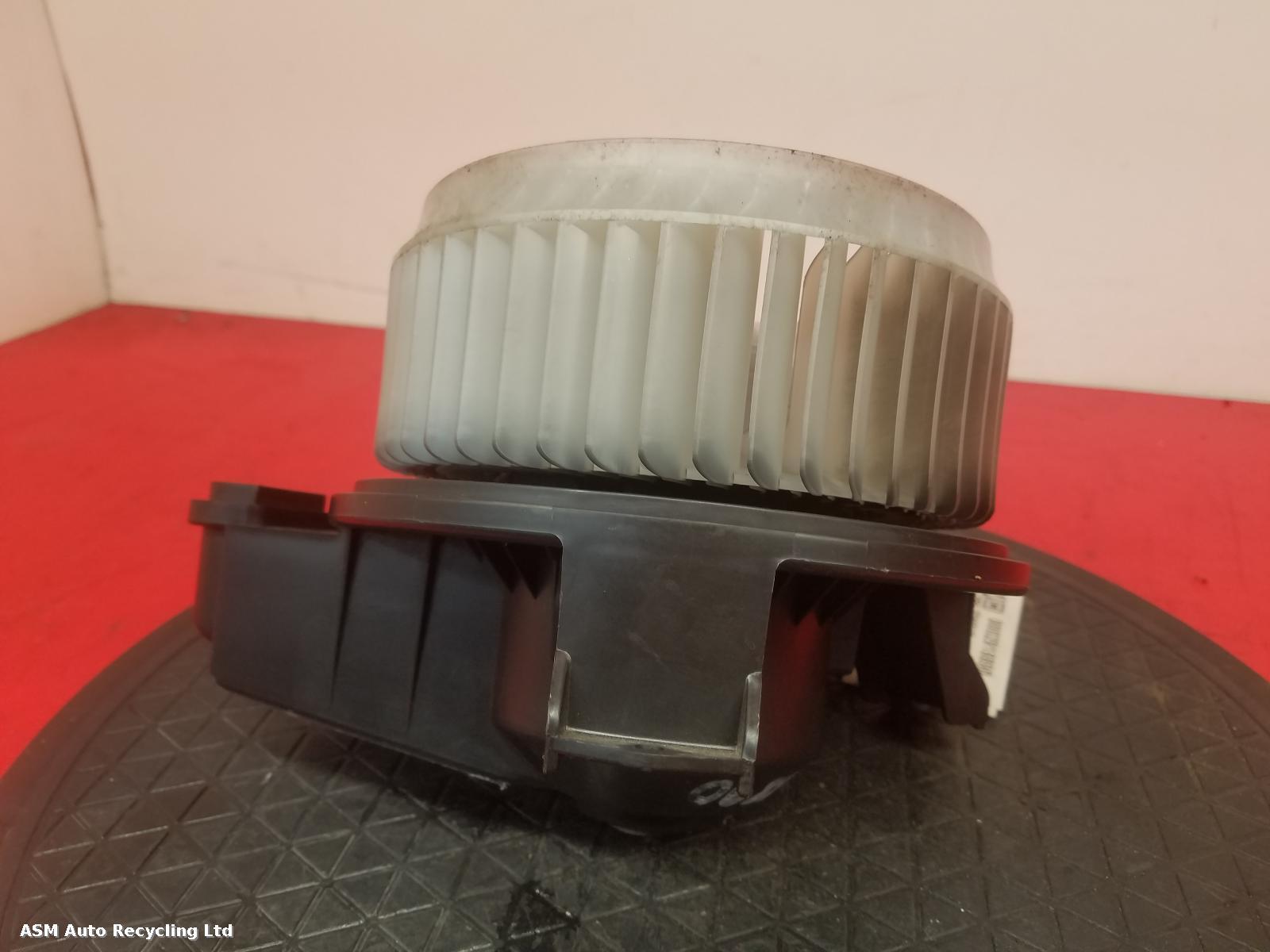 View Auto part Heater Motor/Assembly Jaguar Xe 2016