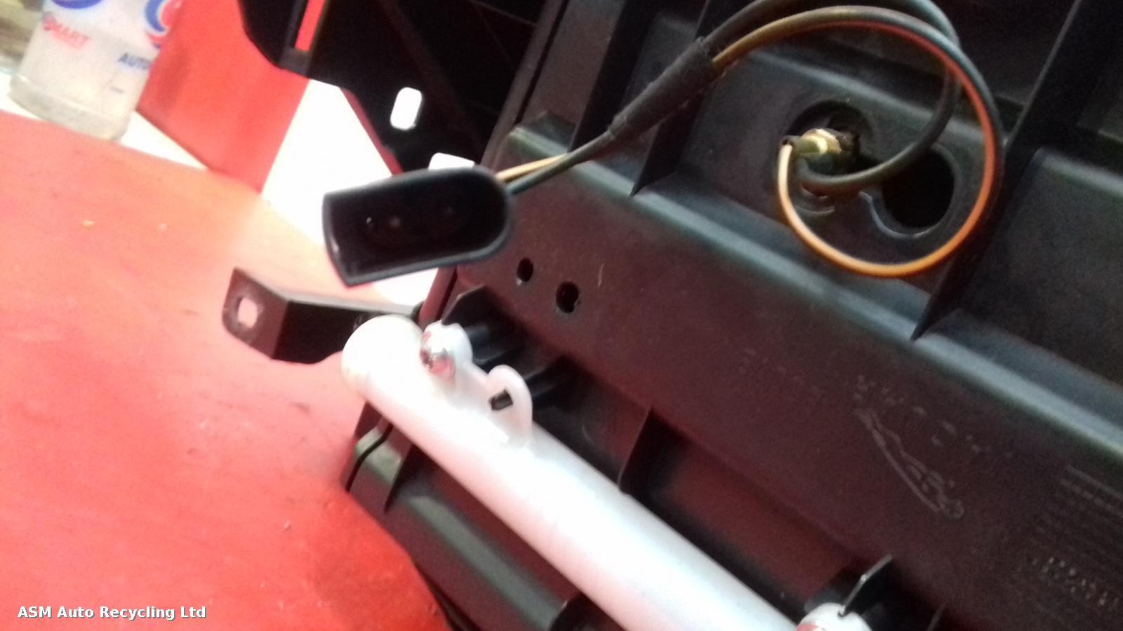 View Auto part Glove Box Jaguar Xe 2016