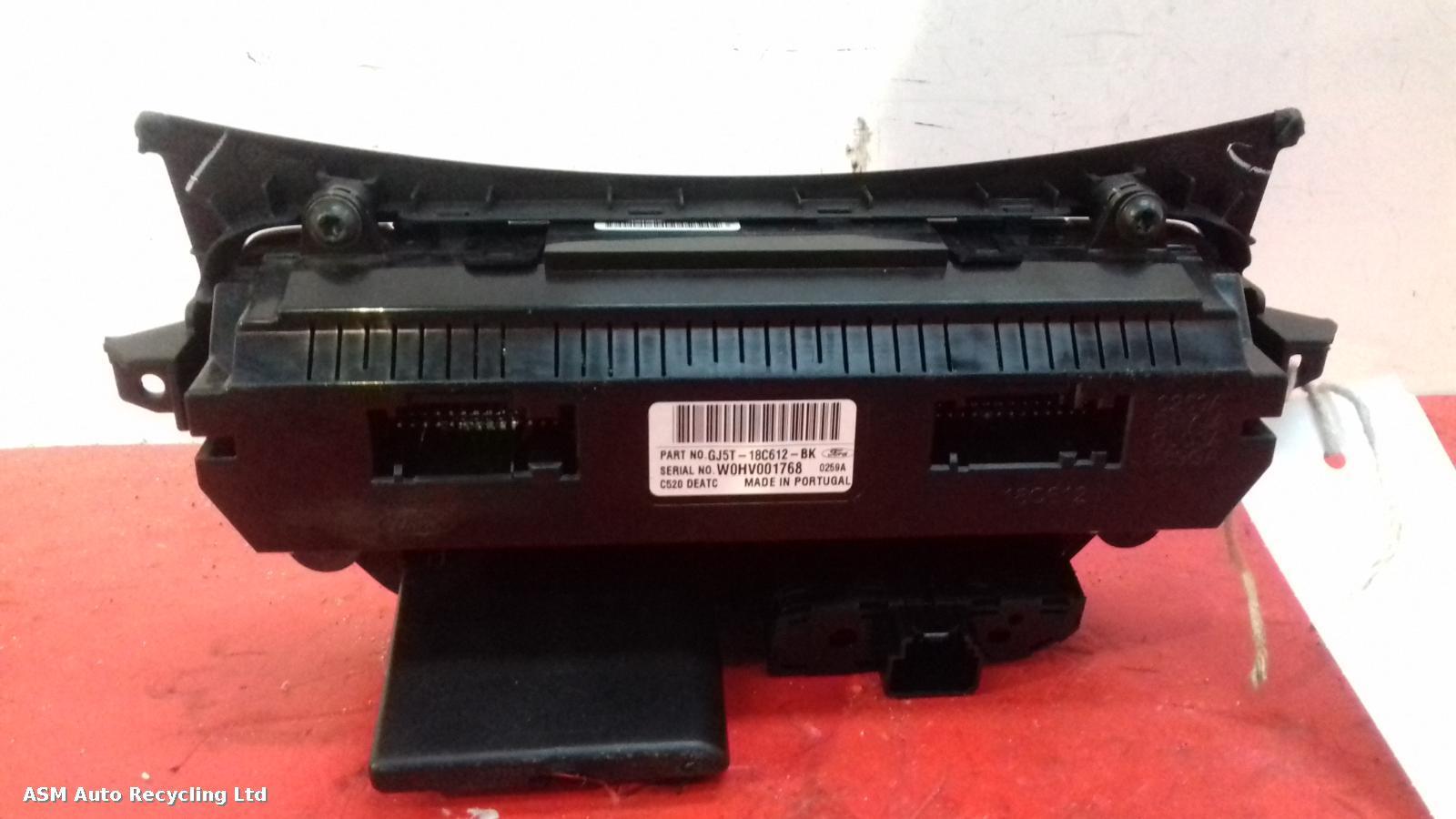 View Auto part Heater/AC Controller Ford Kuga 2019