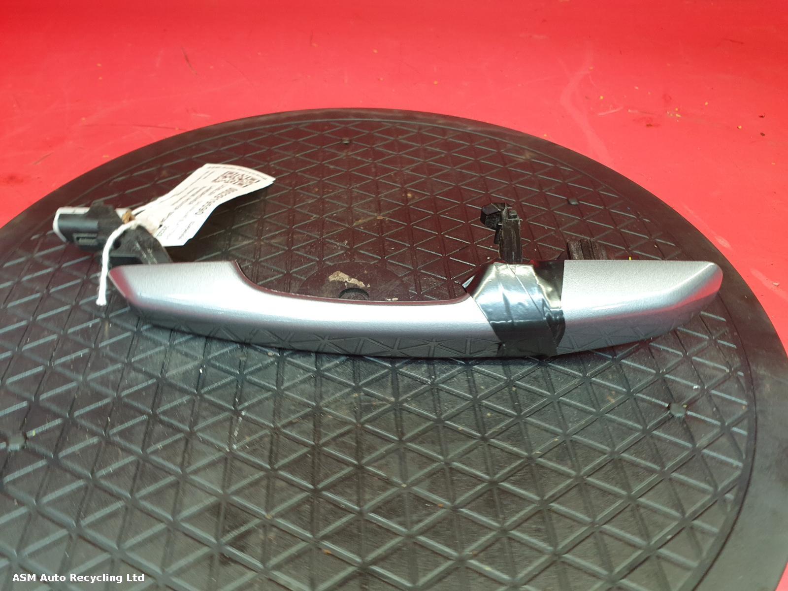 View Auto part Door Handle Land Rover Range Rover Sport 2020