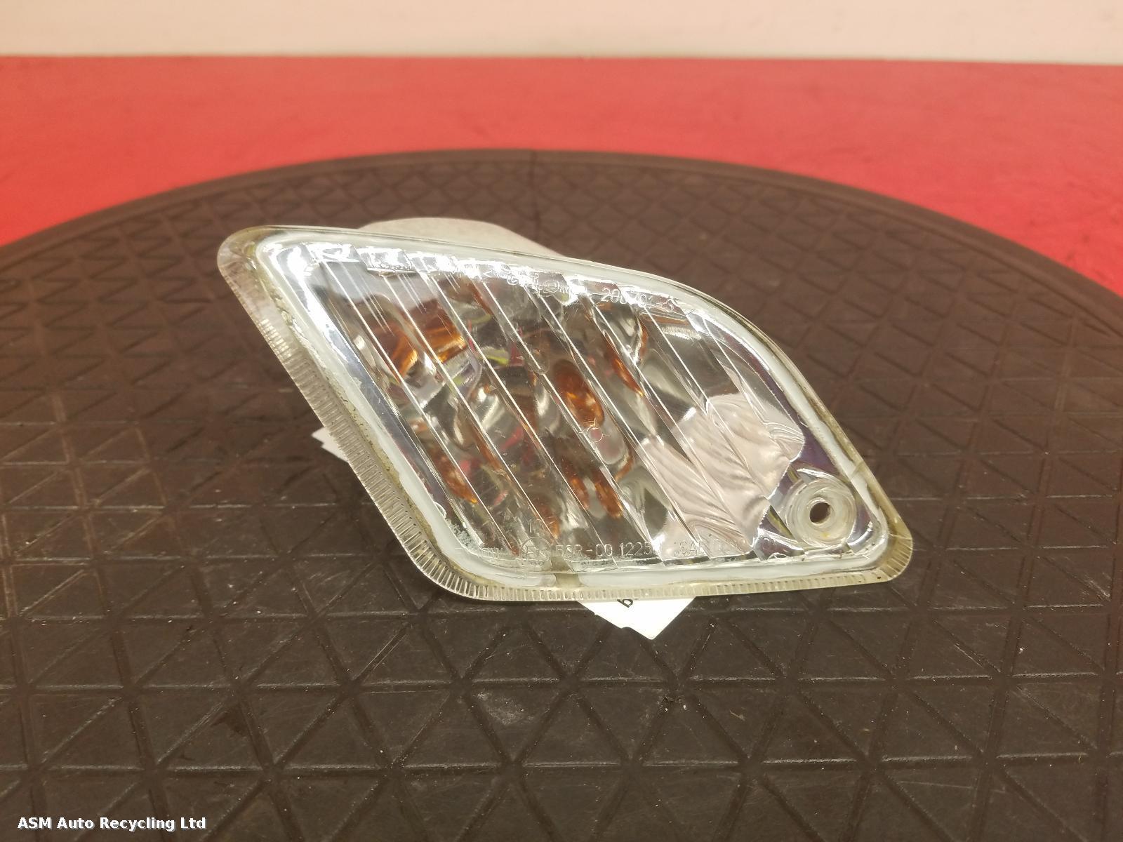 View Auto part L Indicator Light Piaggio Vespa 2012