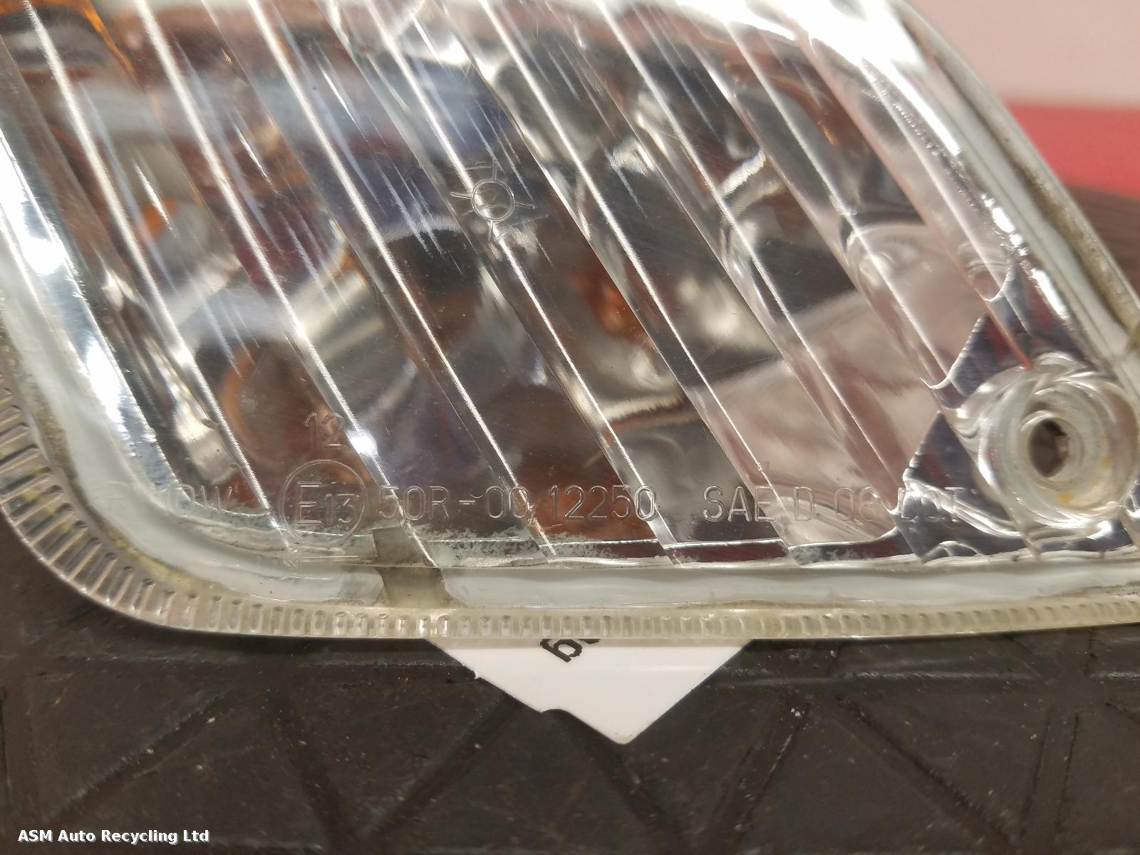 View Auto part L Indicator Light Piaggio Vespa 2012
