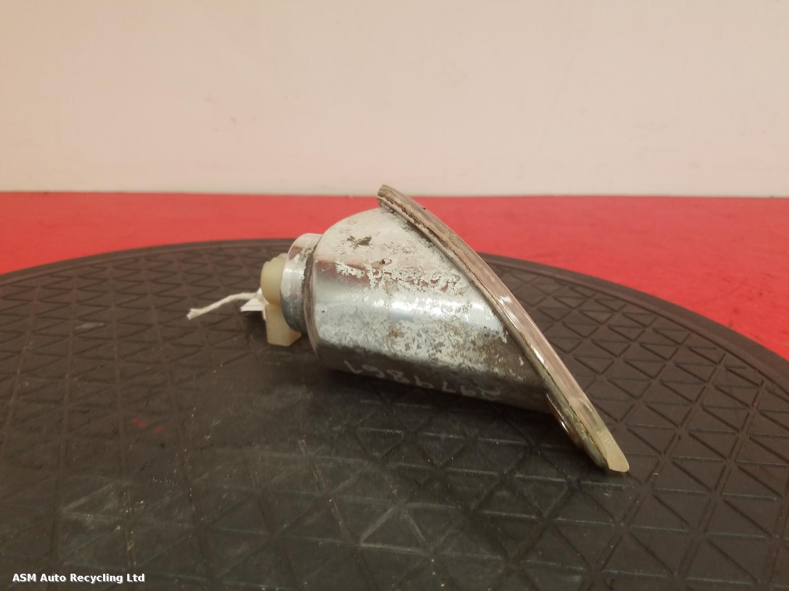 View Auto part R Indicator Light Piaggio Vespa 2012