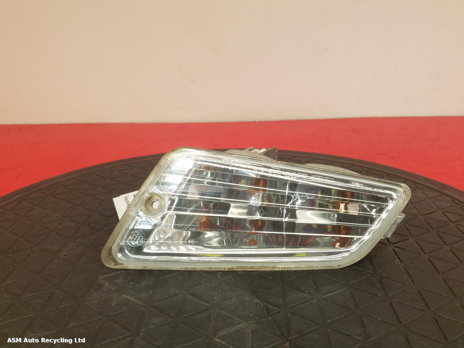 View Auto part R Indicator Light Piaggio Vespa 2012