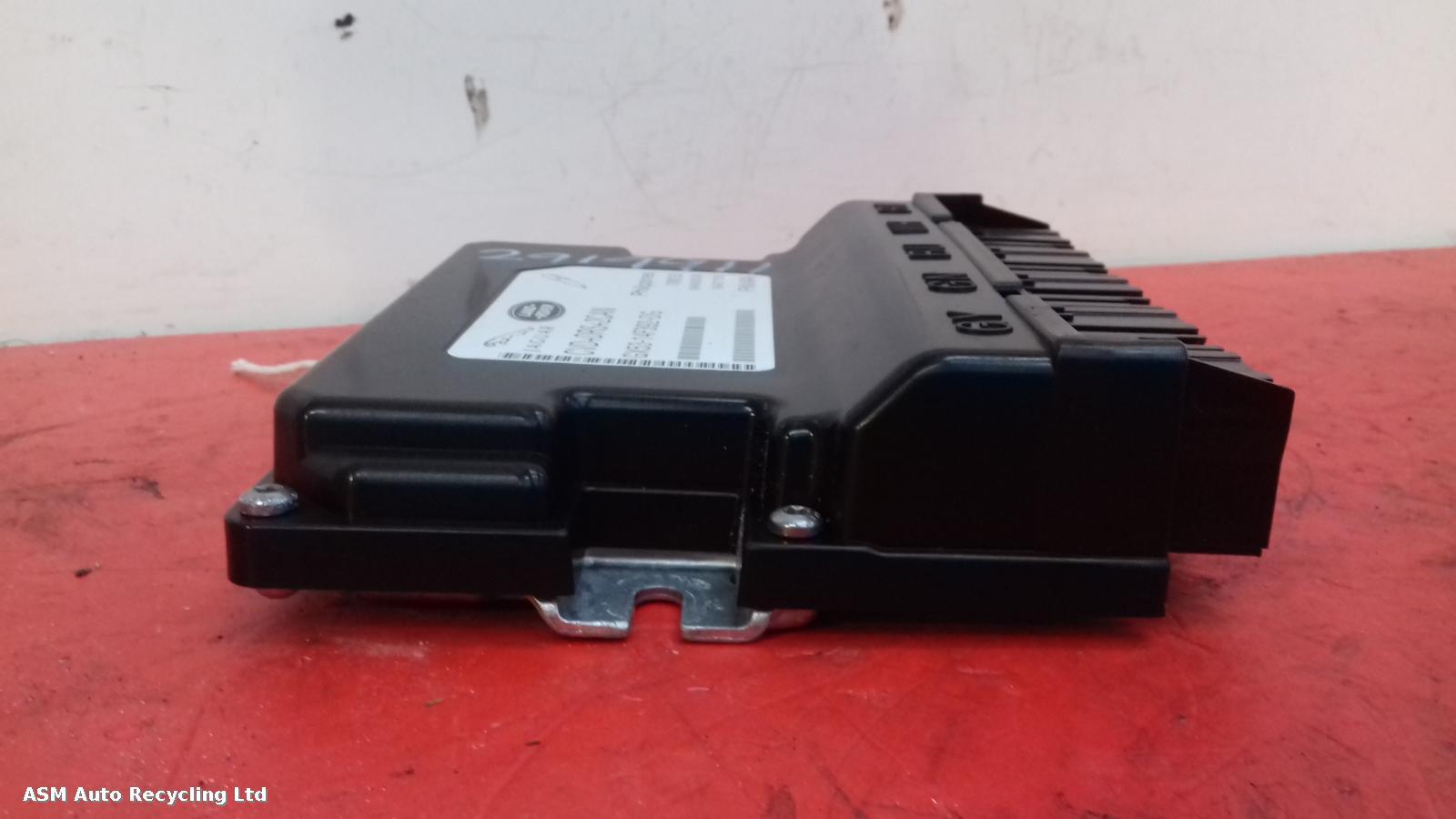 View Auto part ECU Jaguar F Type 2018