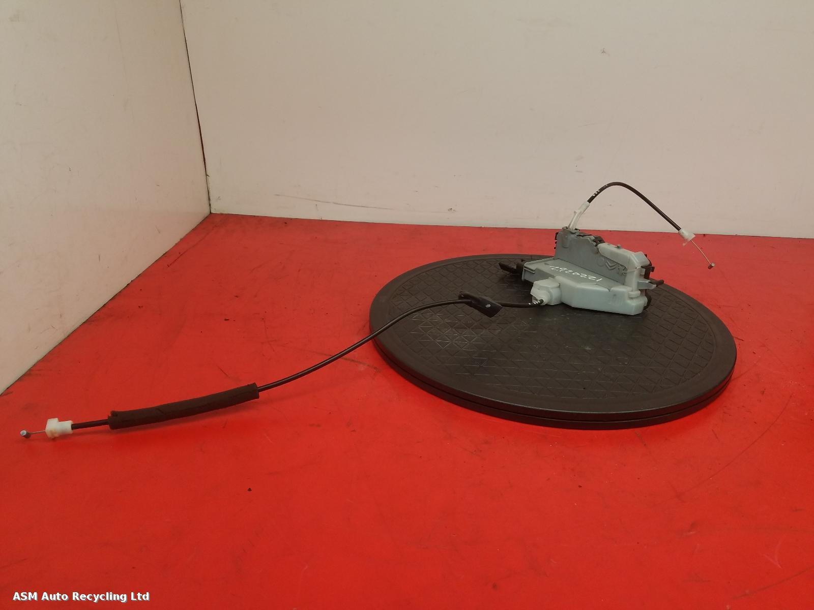 View Auto part Door Lock Assembly Peugeot 308 2010