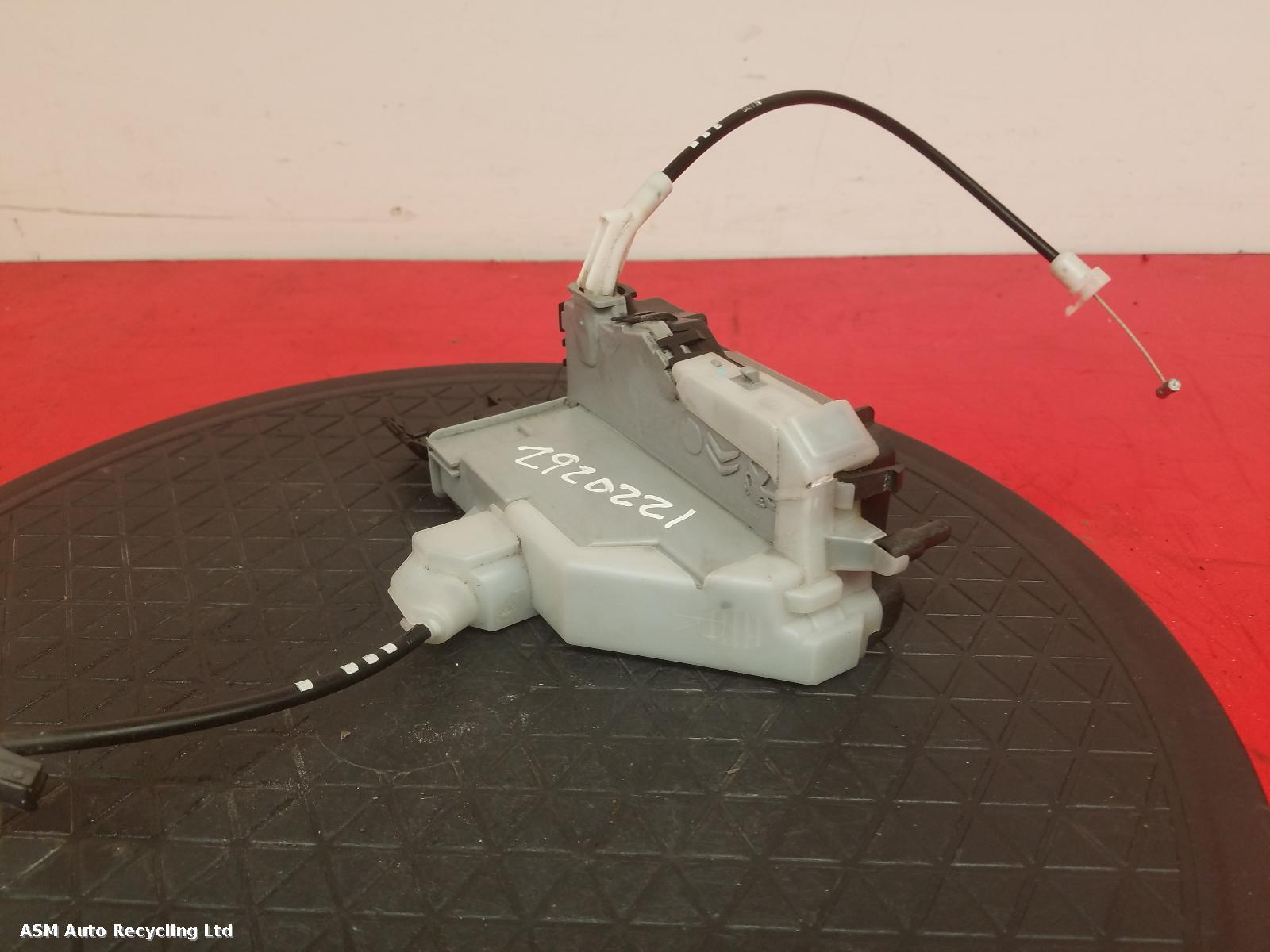View Auto part Door Lock Assembly Peugeot 308 2010
