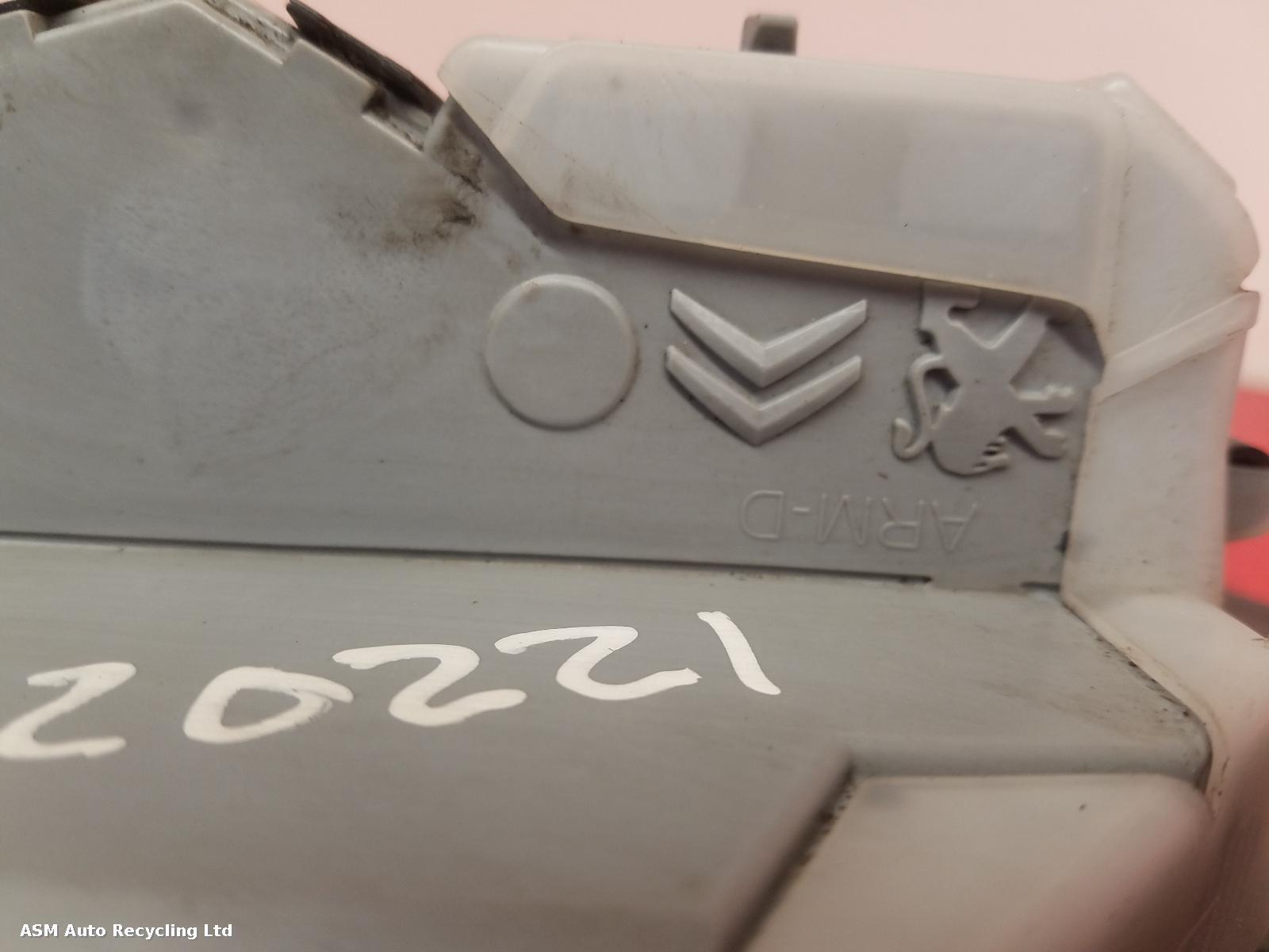 View Auto part Door Lock Assembly Peugeot 308 2010