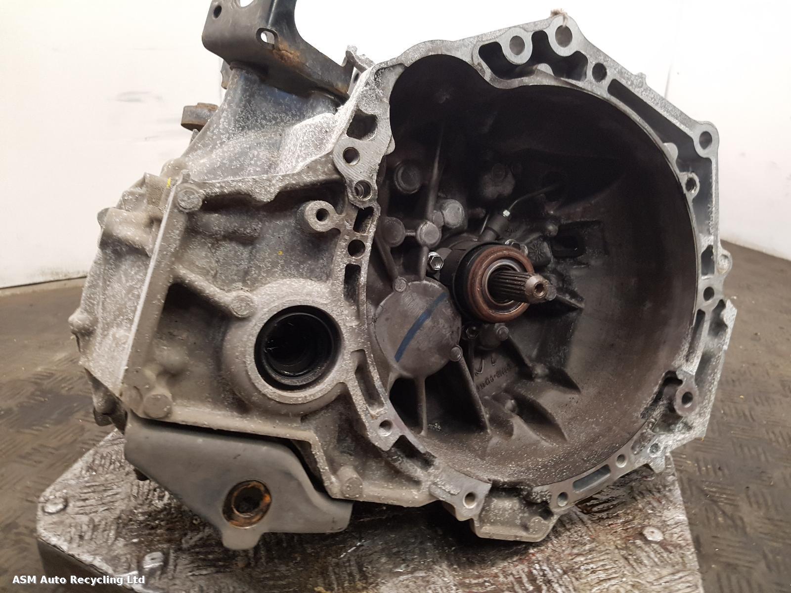 View Auto part Gearbox Toyota Yaris 2016