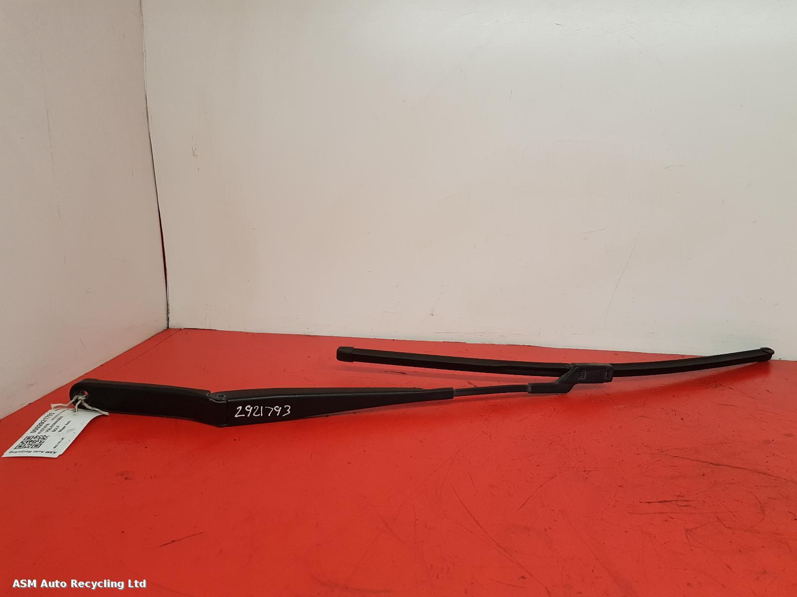 View Auto part Wiper Arm Volkswagen Golf 2007
