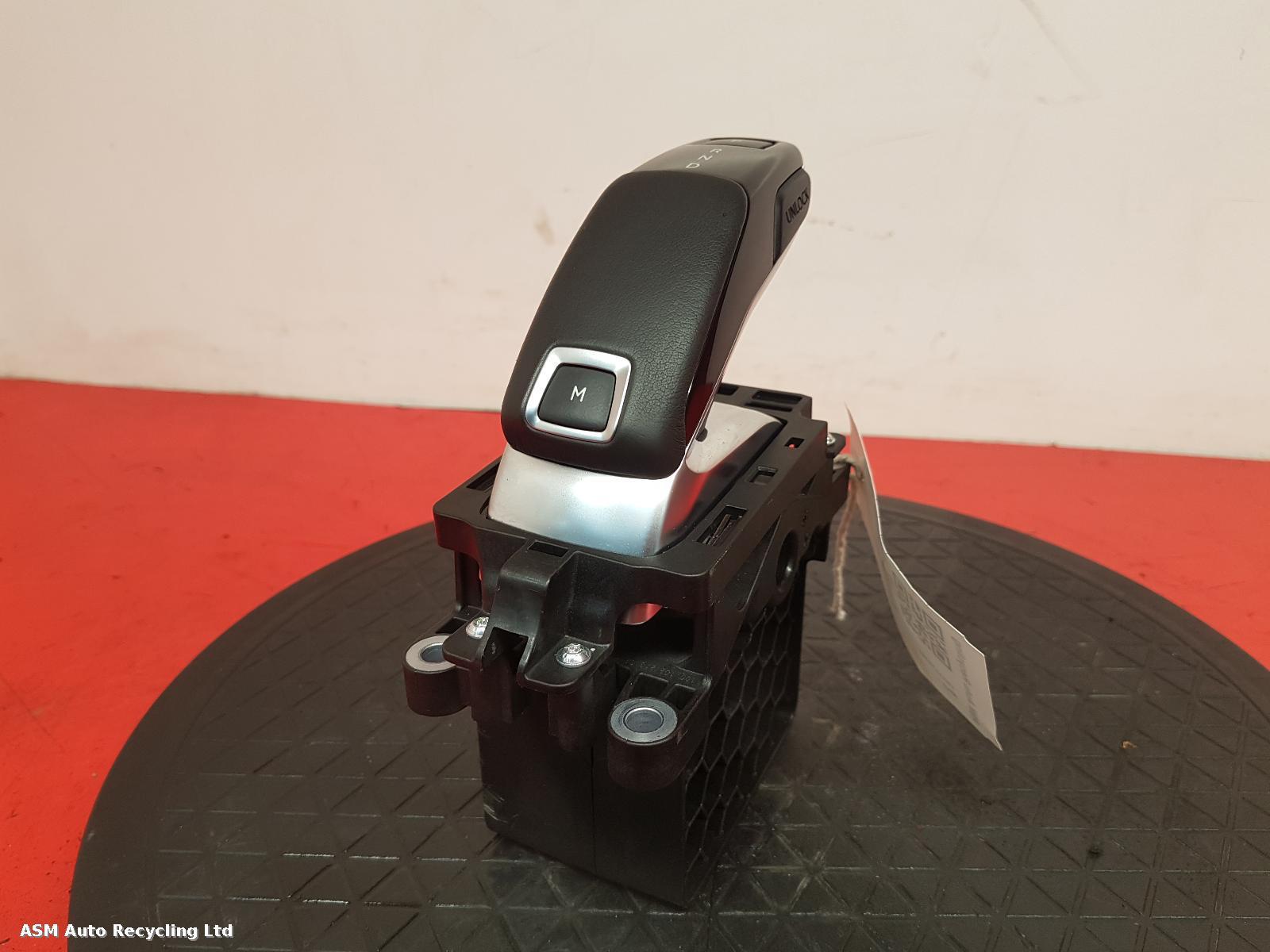 View Auto part Gear Stick/Shifter Peugeot 3008 2020