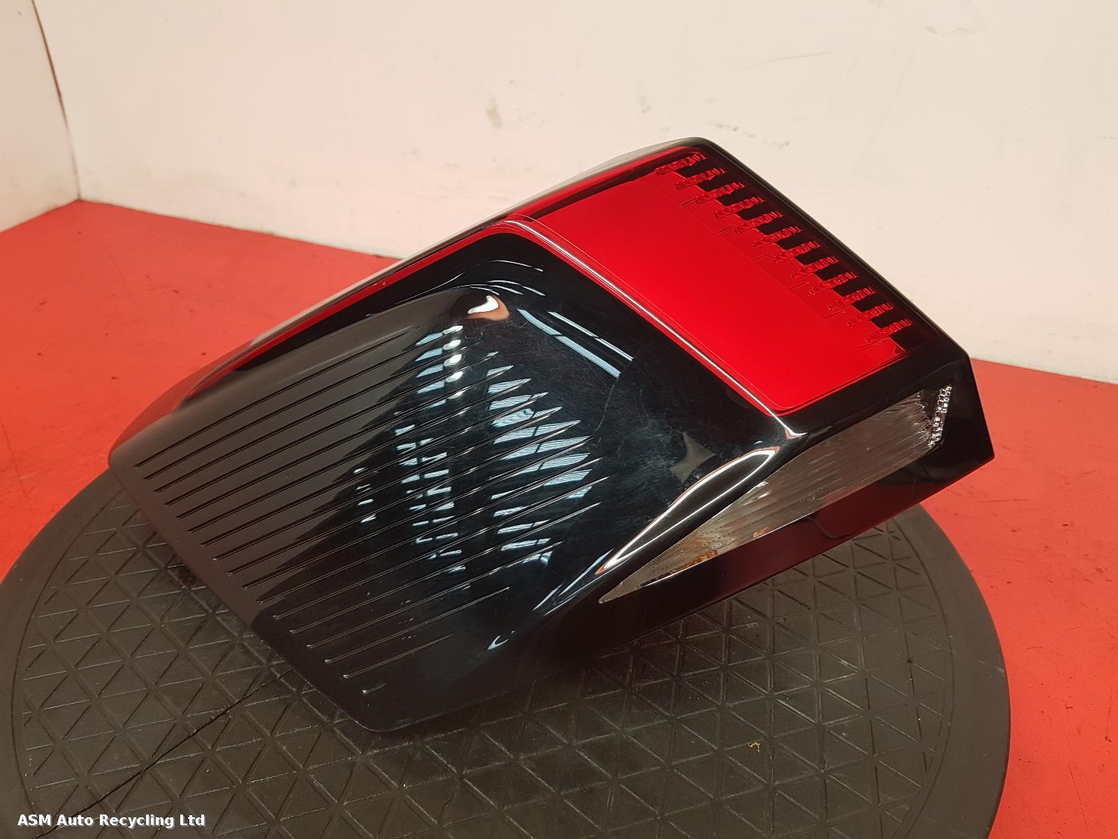 View Auto part L Taillight Peugeot 3008 2020