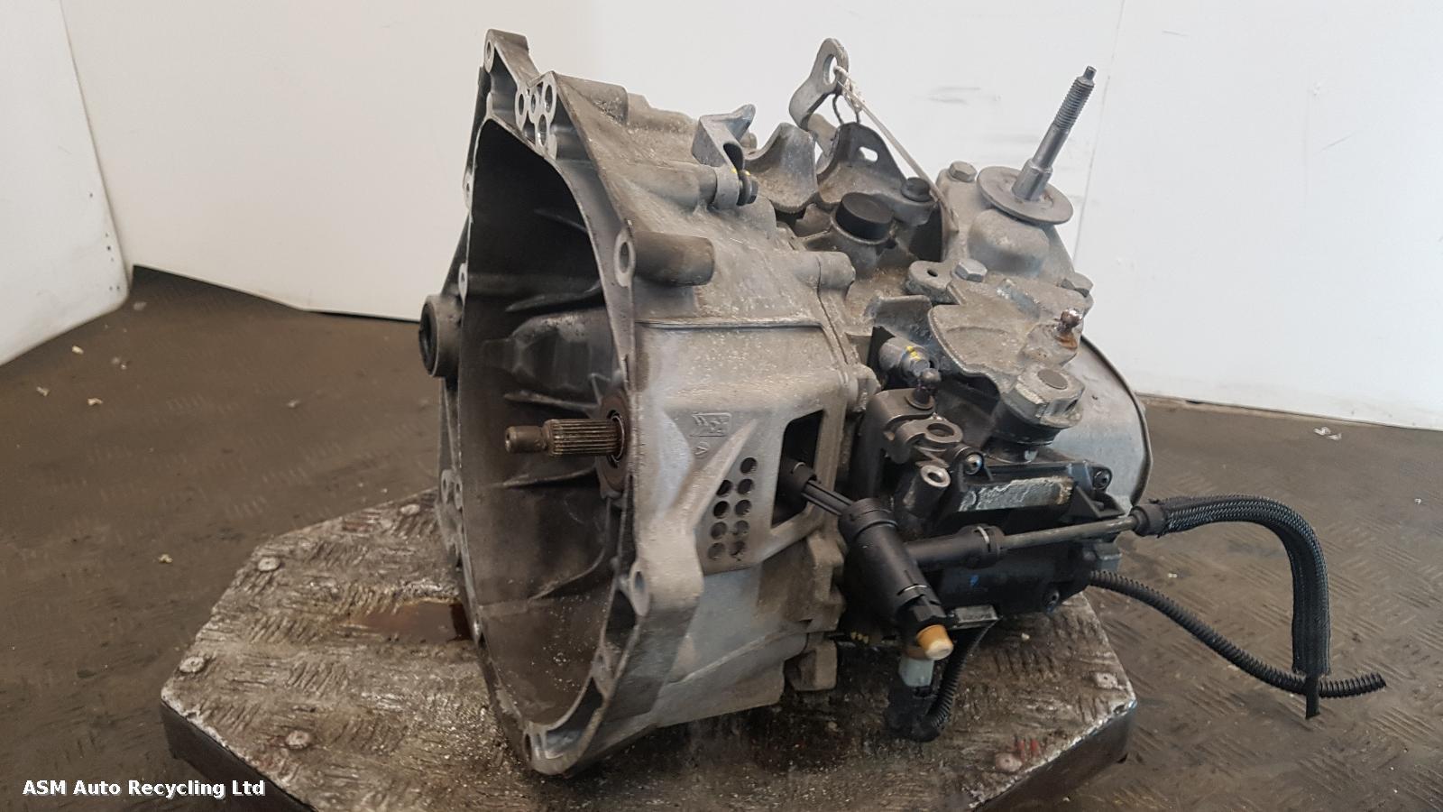 View Auto part Gearbox Peugeot 308 2011