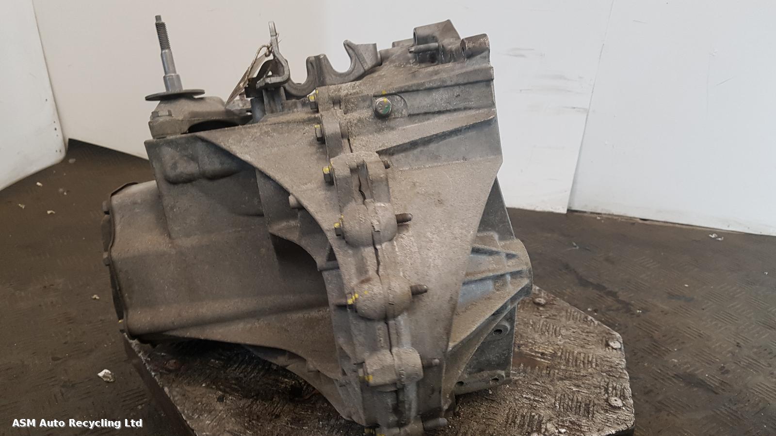 View Auto part Gearbox Peugeot 308 2011