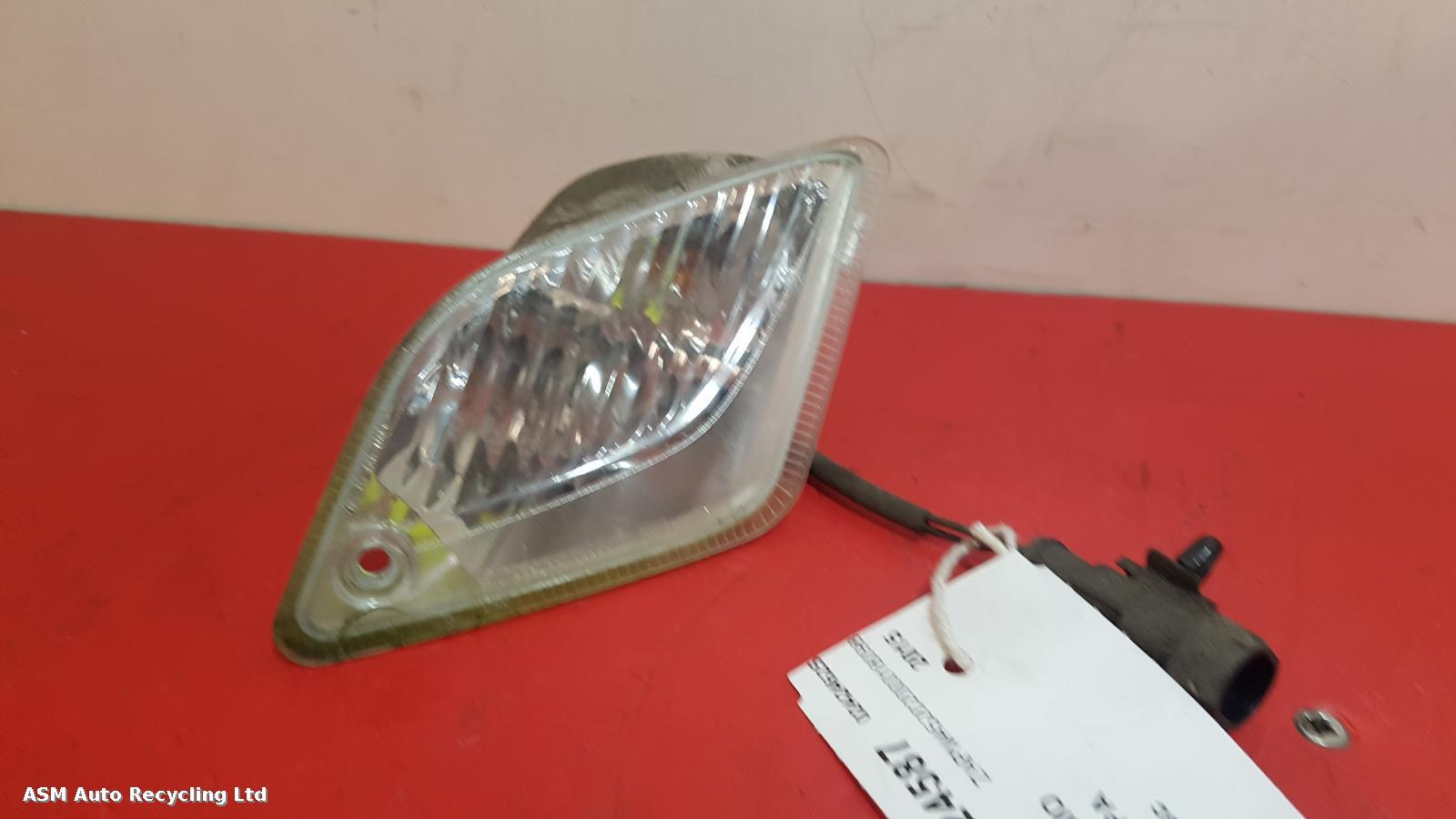 View Auto part R Indicator Light Piaggio Vespa 2015