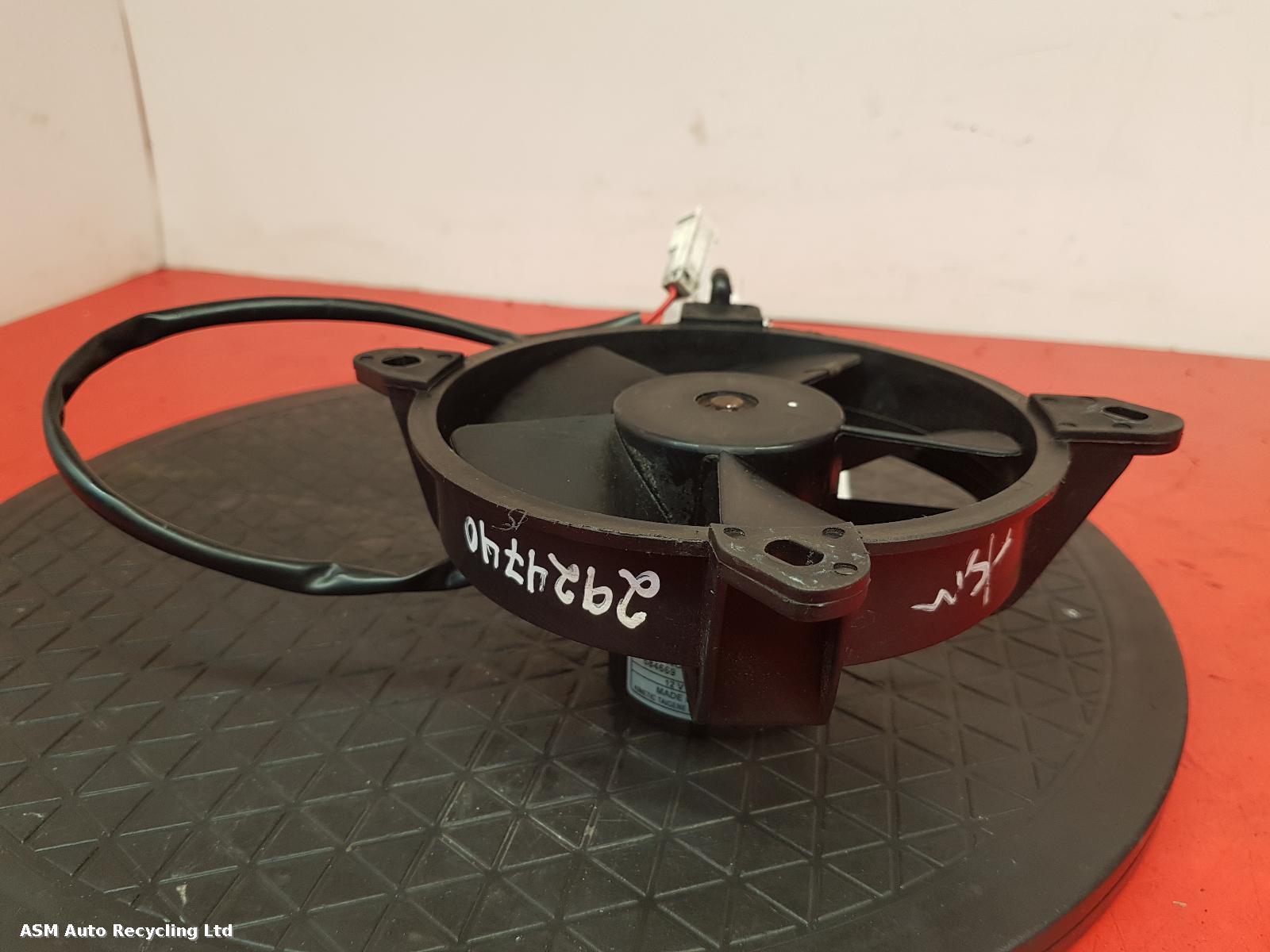 View Auto part Engine Cooling Motor Piaggio Vespa 2014