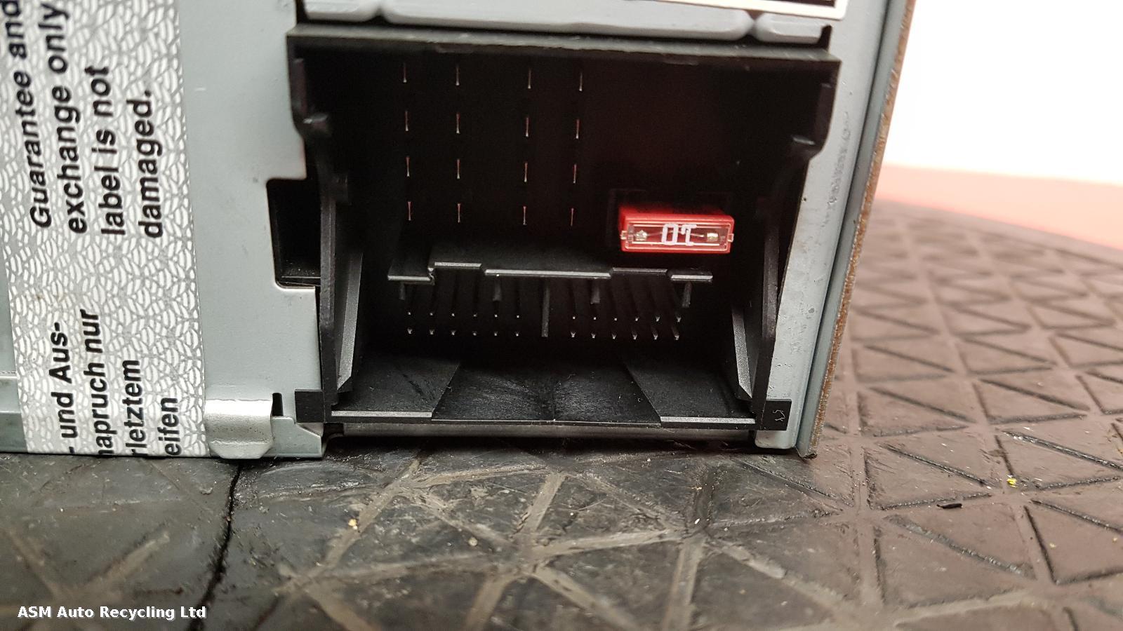 View Auto part A/V Equipment Volkswagen Eos 2008