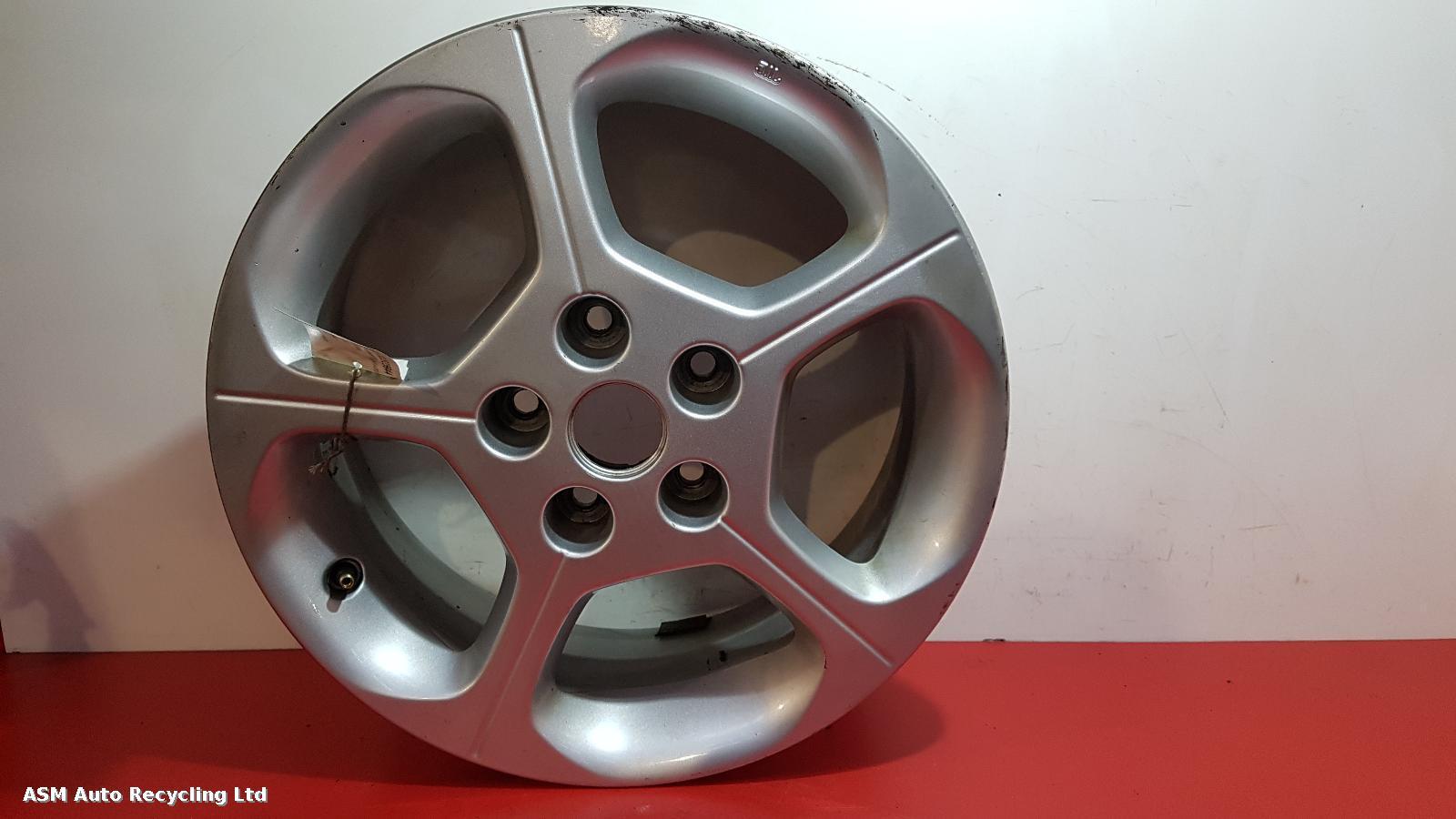 View Auto part Wheel Nissan Leaf 2016