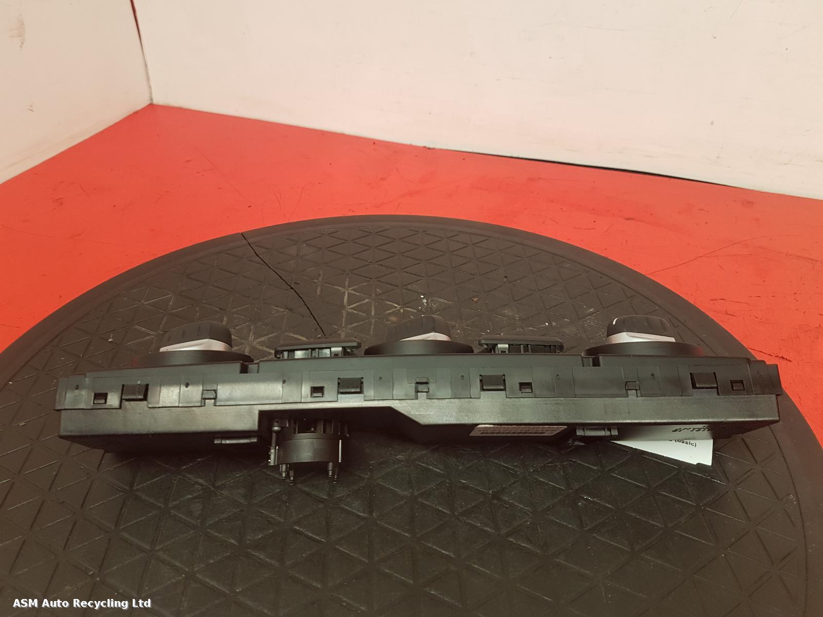 View Auto part Heater/AC Controller Bmw 5 Series 2008