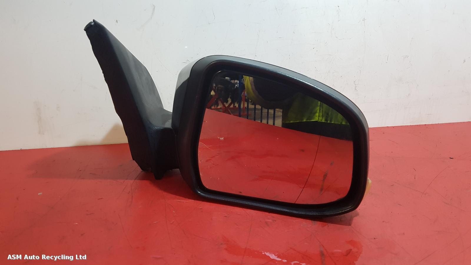 View Auto part R Door Mirror Ford Focus 2011
