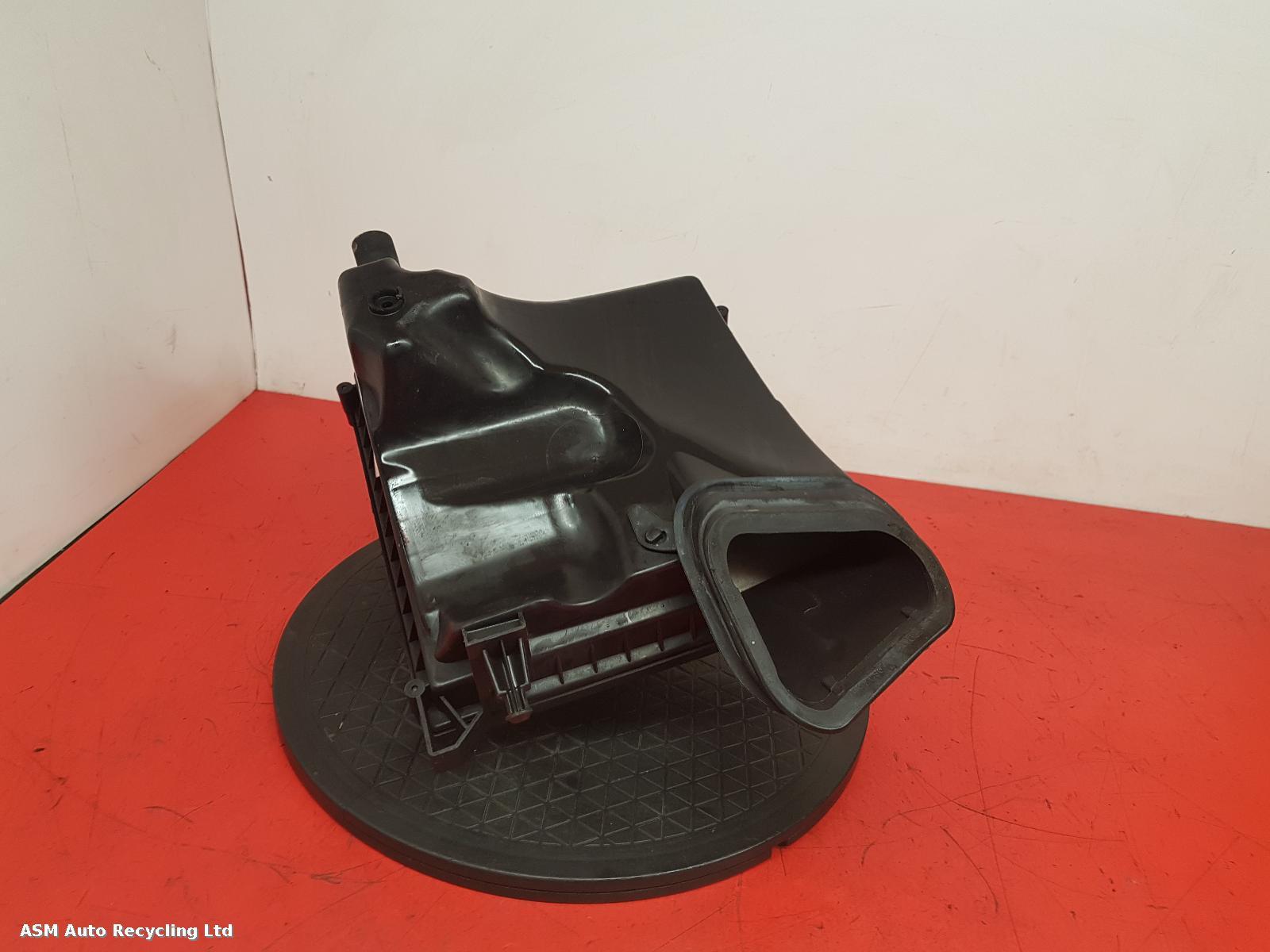 View Auto part Air Cleaner/Box Vauxhall Astra 2012