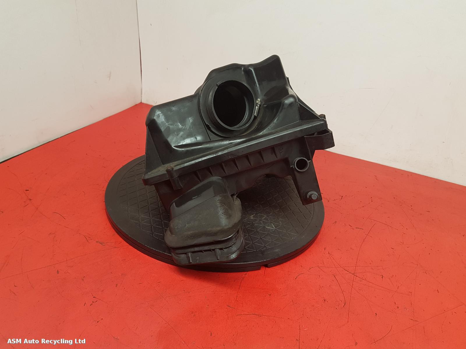 View Auto part Air Cleaner/Box Vauxhall Astra 2012