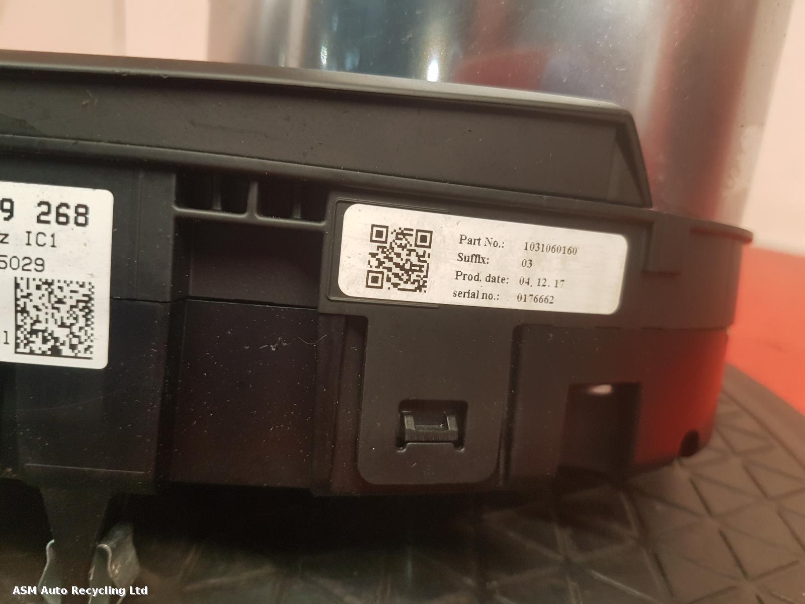 View Auto part Speedometer Mercedes Slc 2018