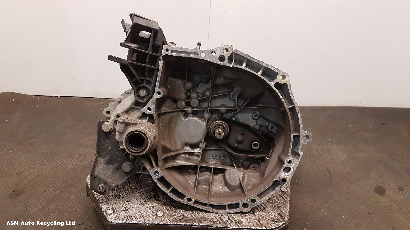 View Auto part Gearbox Peugeot 208 2019