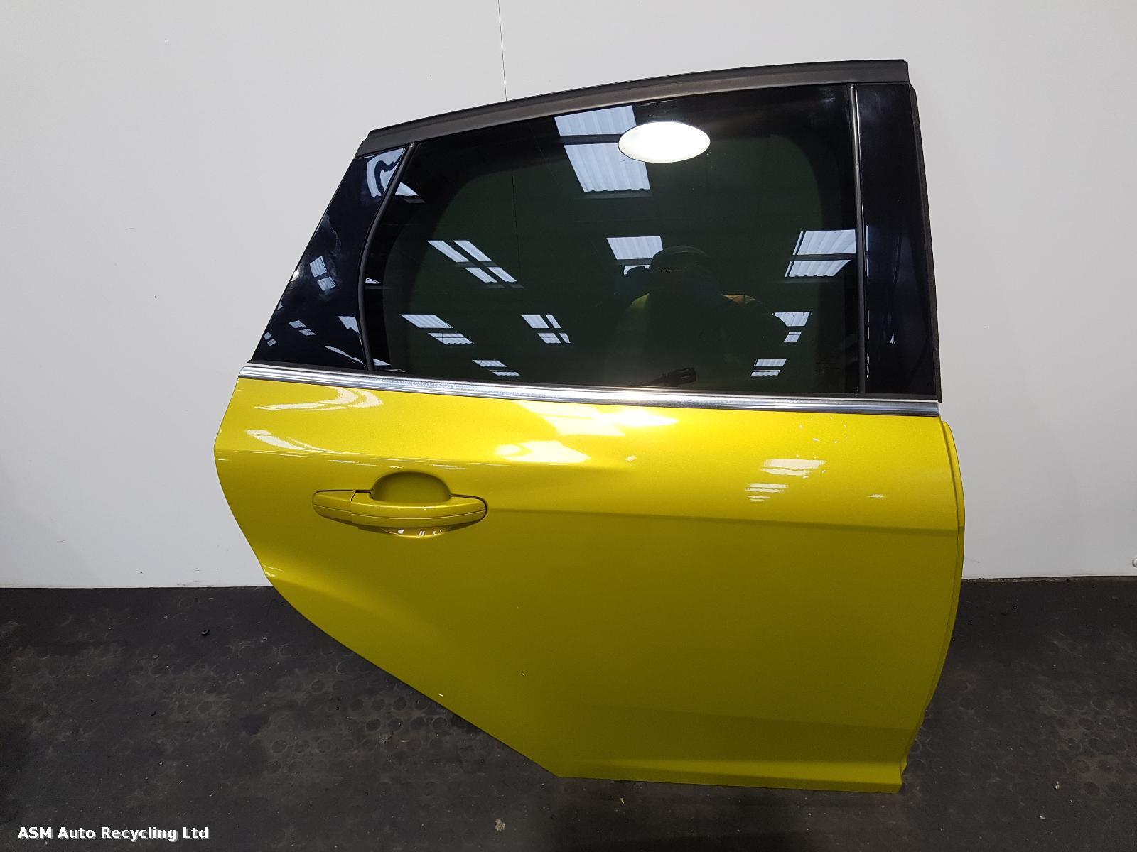 View Auto part R Rear Door Ford Focus 2011