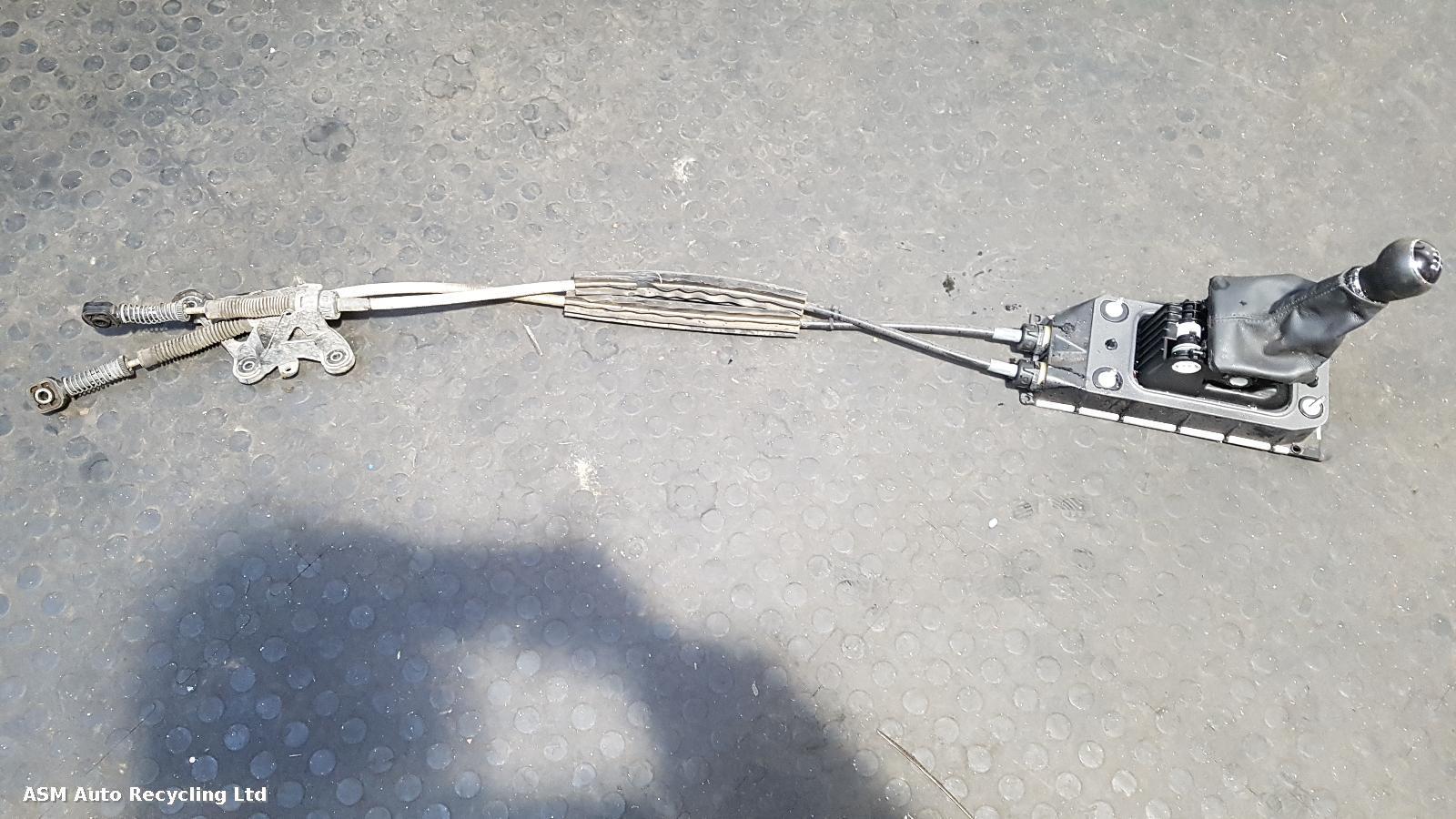 View Auto part Gear Stick/Shifter Seat Toledo 2016