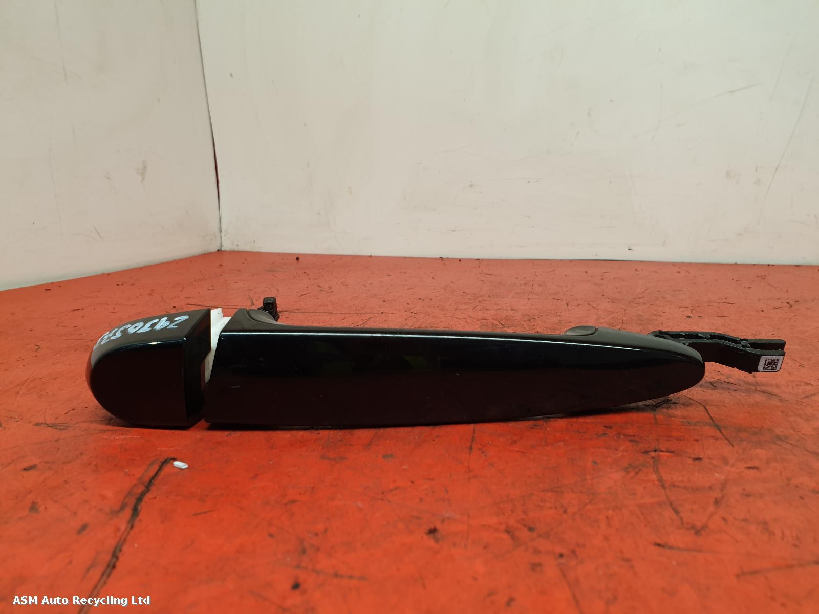 View Auto part Door Handle Bmw 2 Series 2018