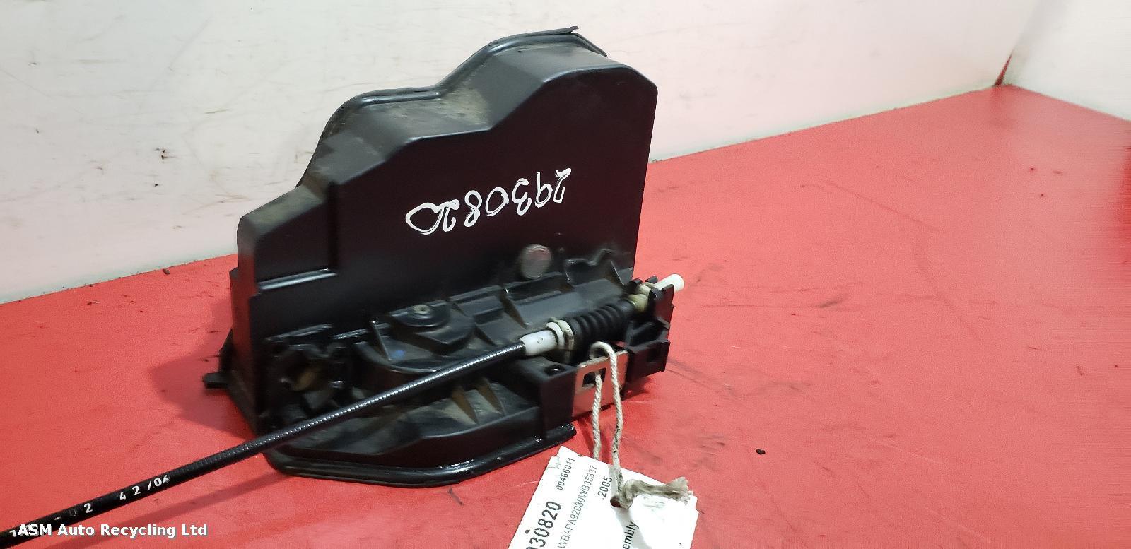 View Auto part Door Lock Assembly Bmw X3 2005