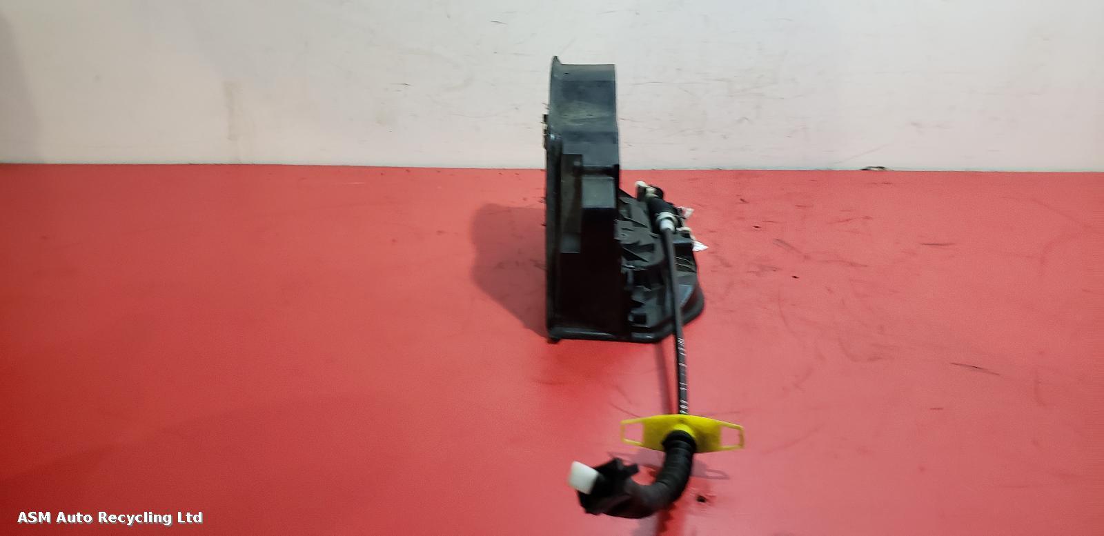 View Auto part Door Lock Assembly Bmw X3 2005