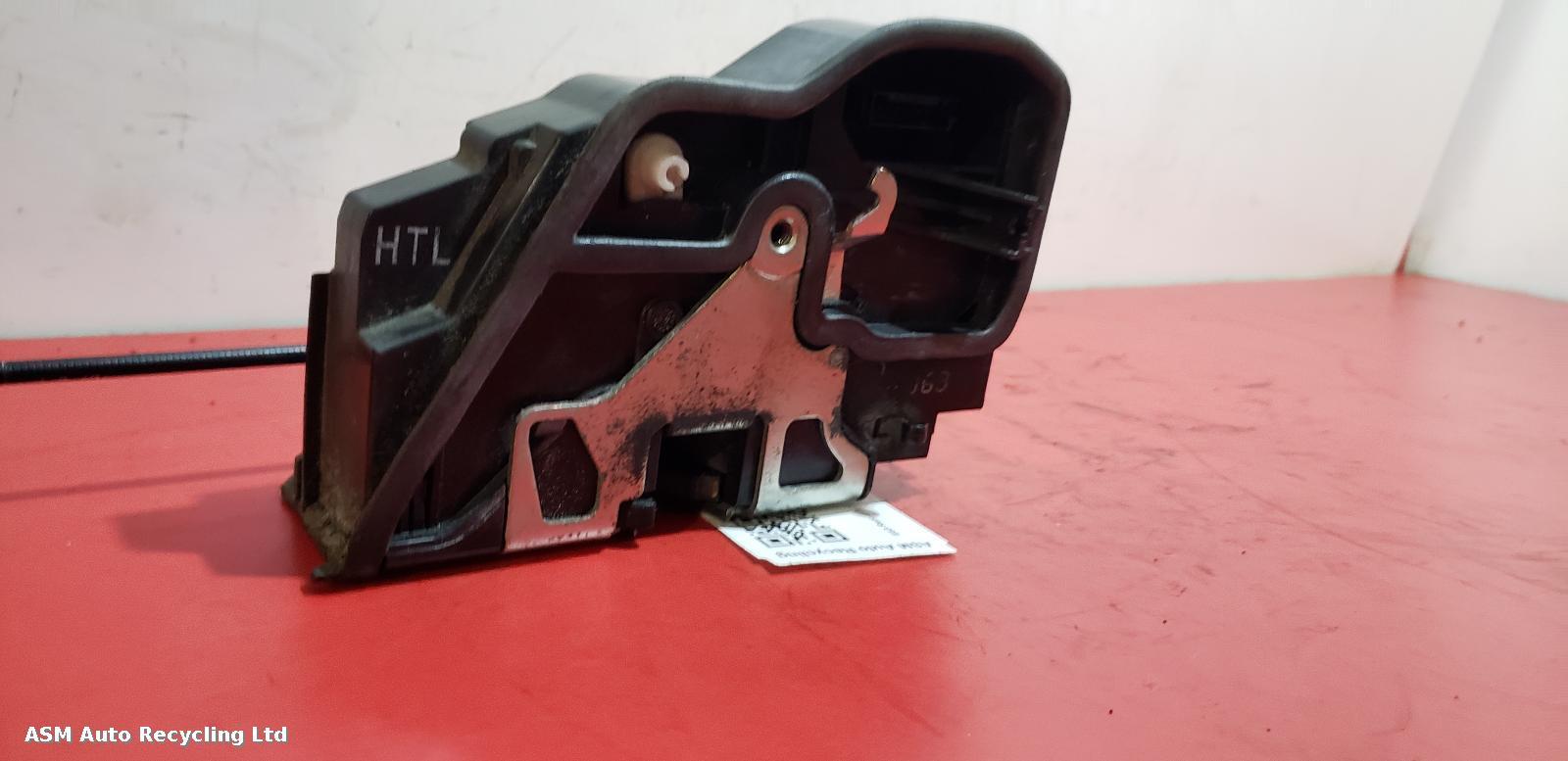 View Auto part Door Lock Assembly Bmw X3 2005