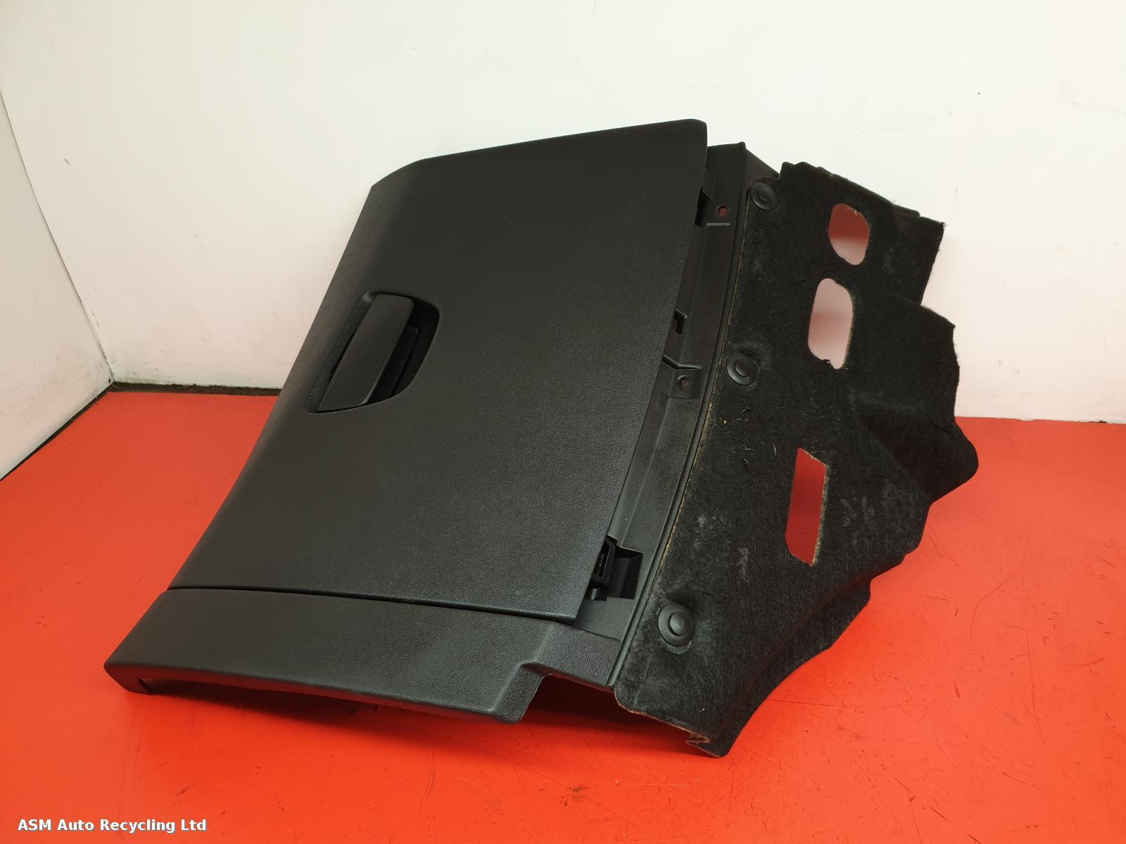View Auto part Glove Box Peugeot 208 2012