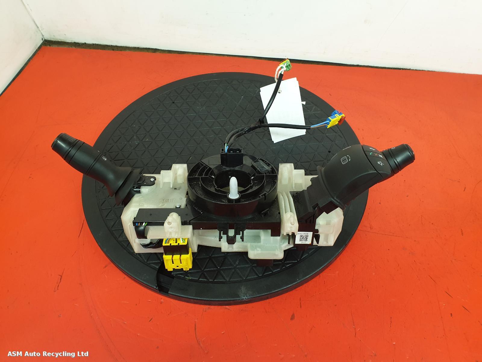 View Auto part Combination Switch Renault Megane 2013