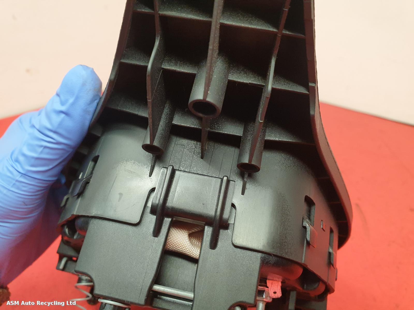 View Auto part R Air Bag Nissan Qashqai 2015
